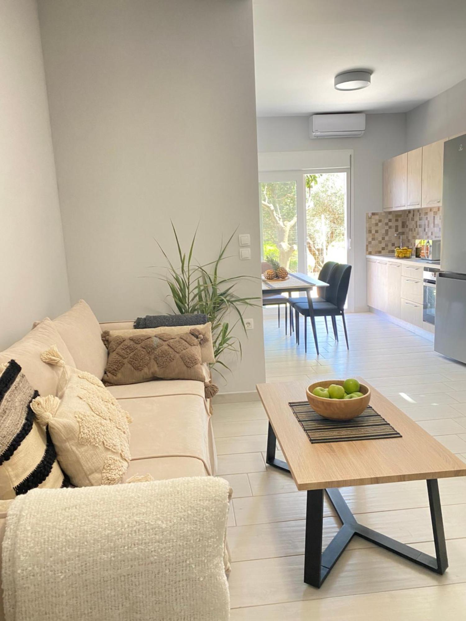Ivon's House Apartment *