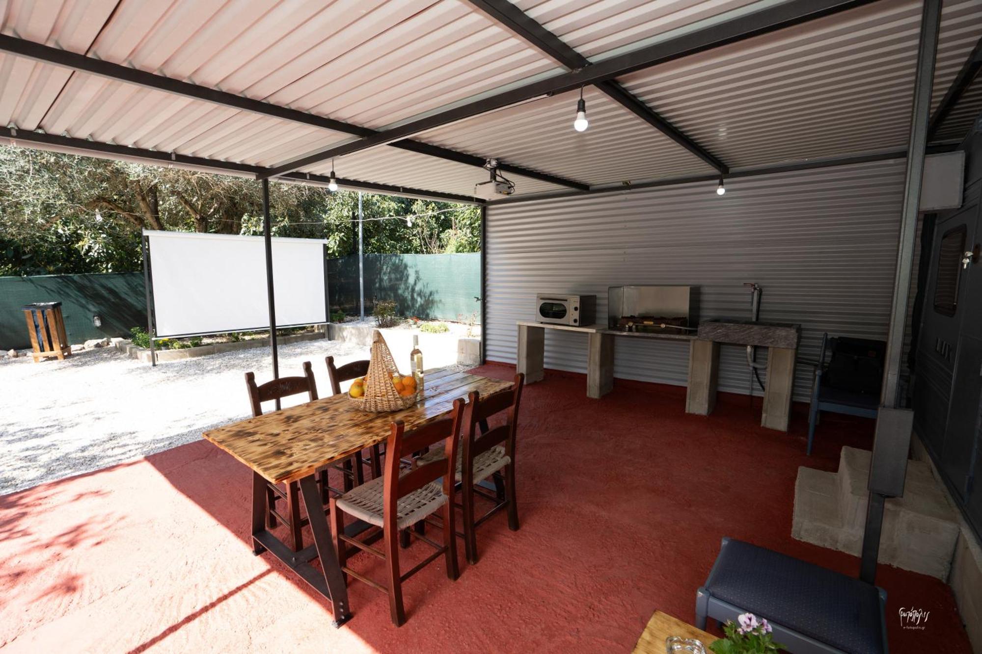 Holiday home Lemon Garden Camper *