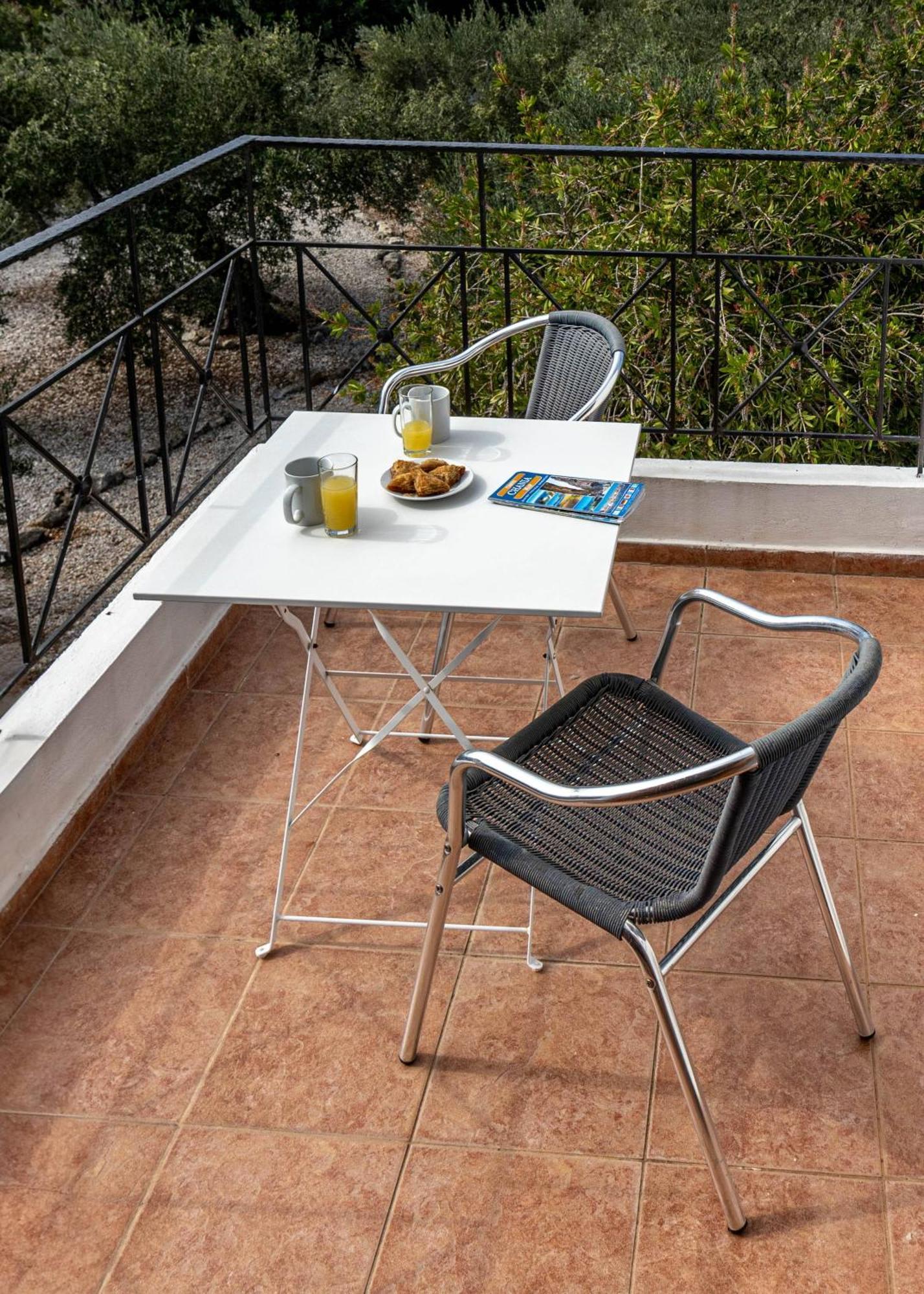 Asteria Not Overlooked, 3 Min Drive To