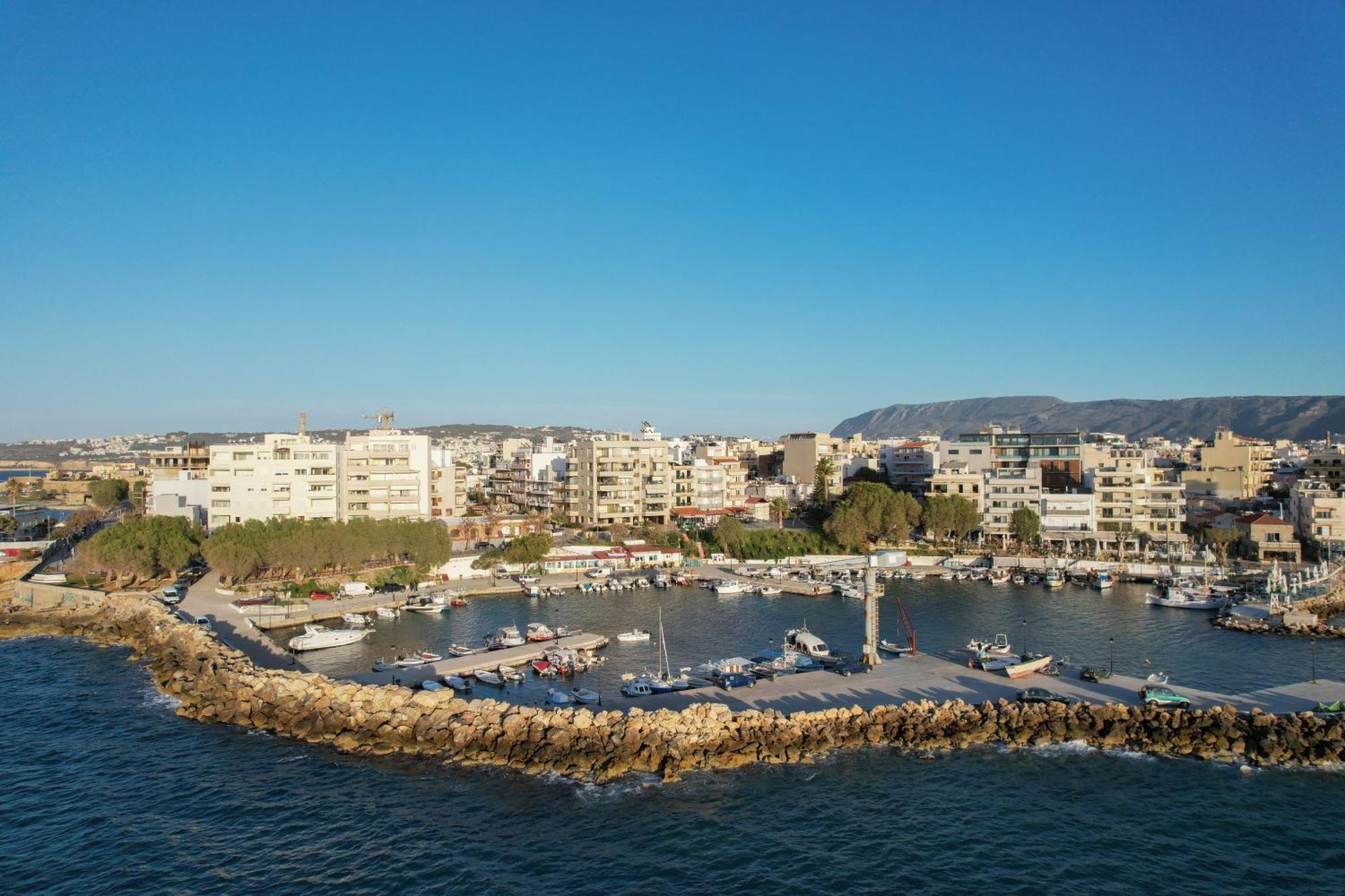 Arocaria Chania (Crete)