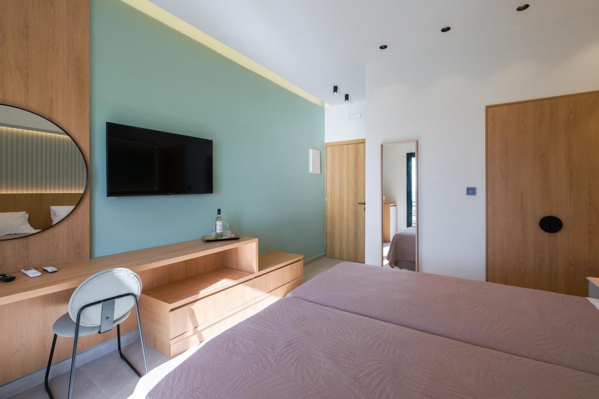 Arocaria 3* Chania (Crete)