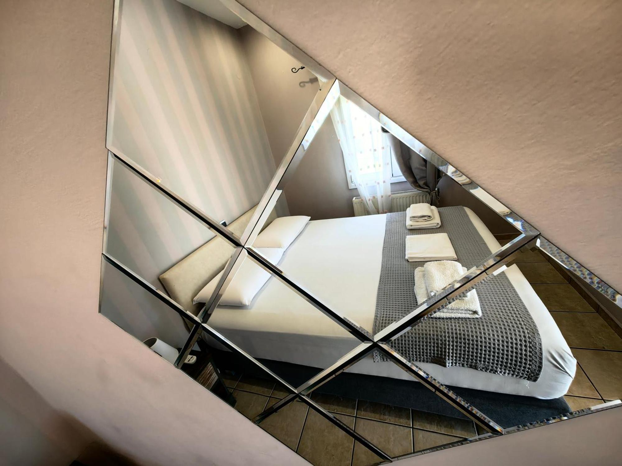 Nina Apartment
