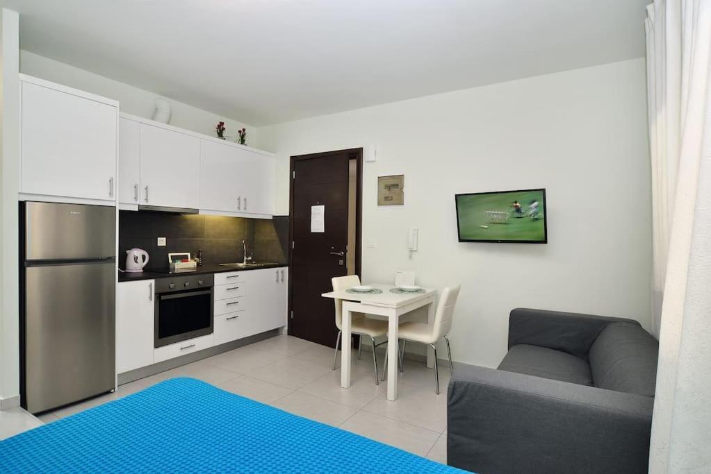 New Near The Beach. Apartment