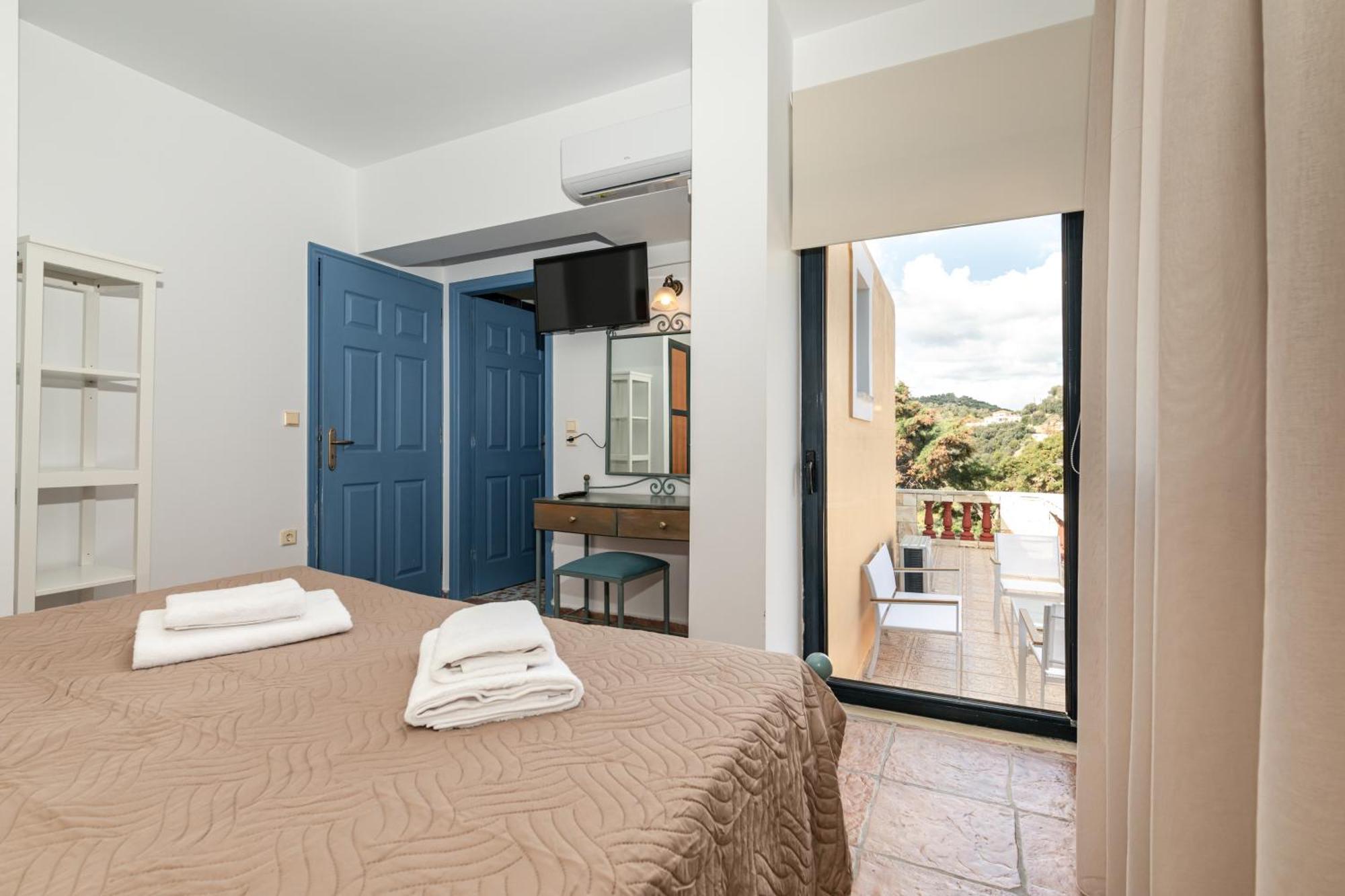 Pandora Villa *