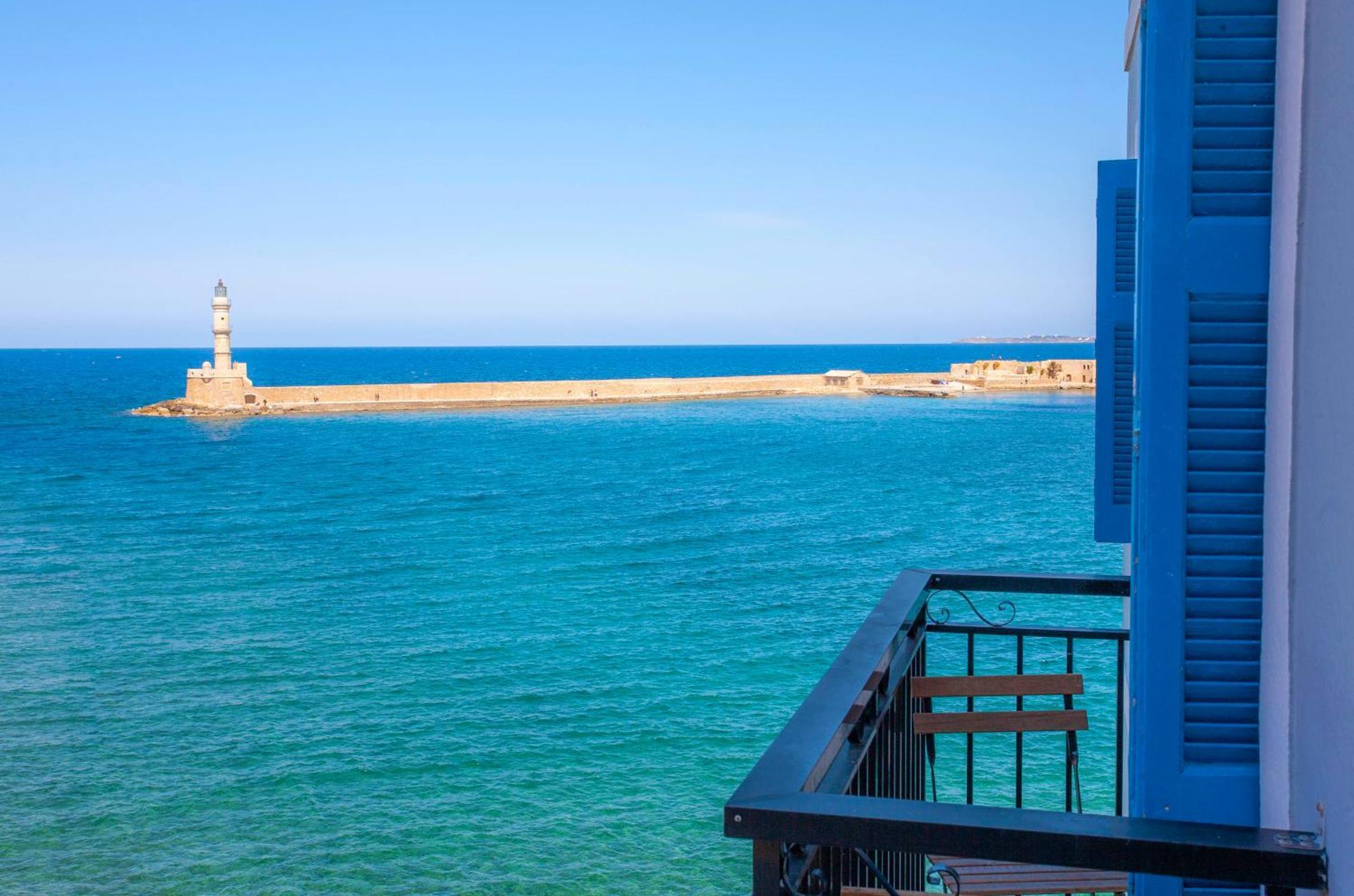Lucia Hotel 2*