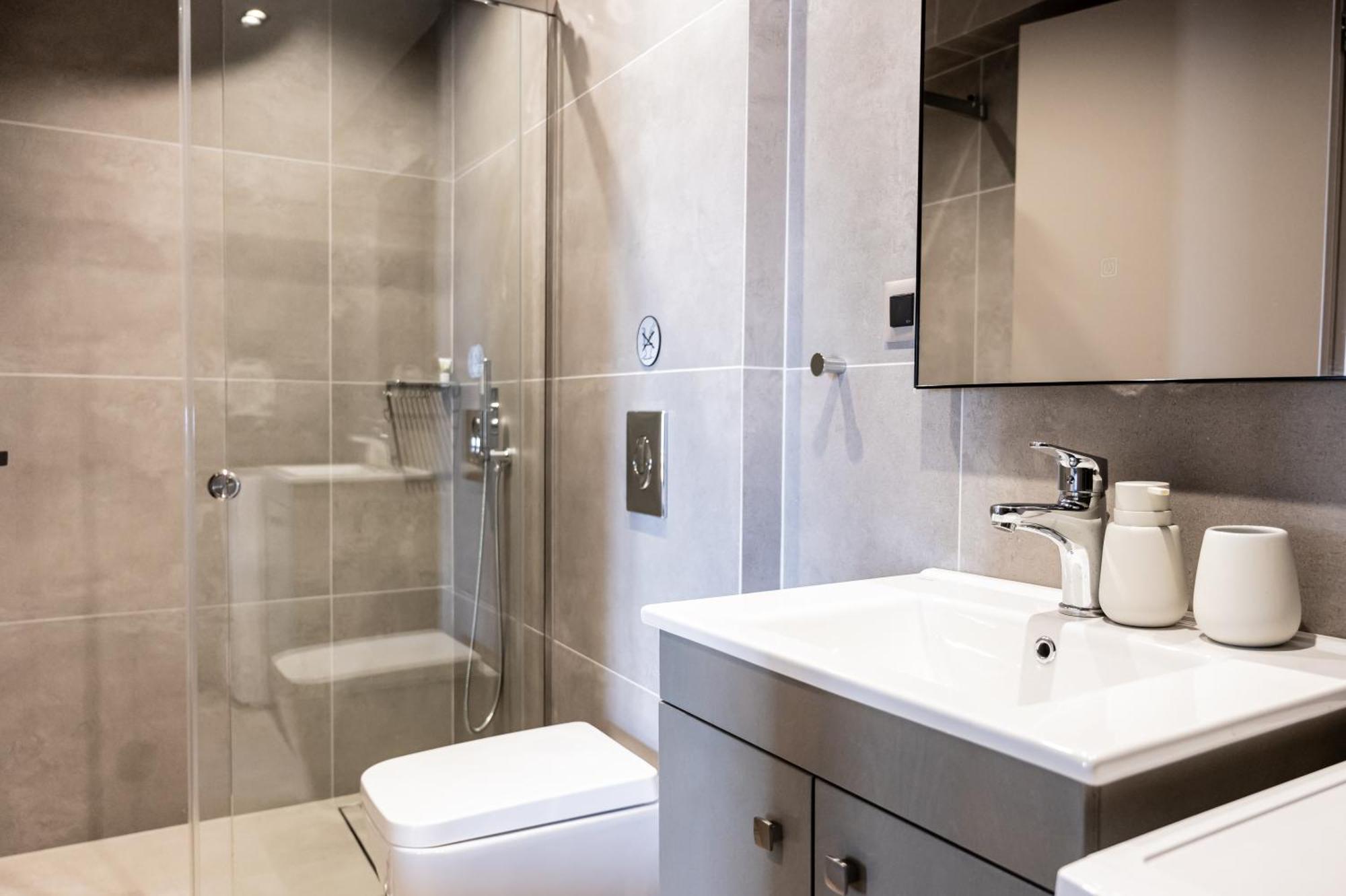 Yiannis Deluxe Apartment
