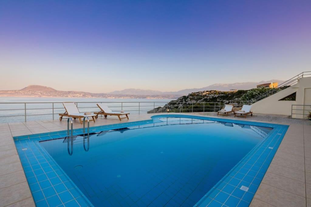 Villa Seawave I, By Hellocrete Chania (Crete)