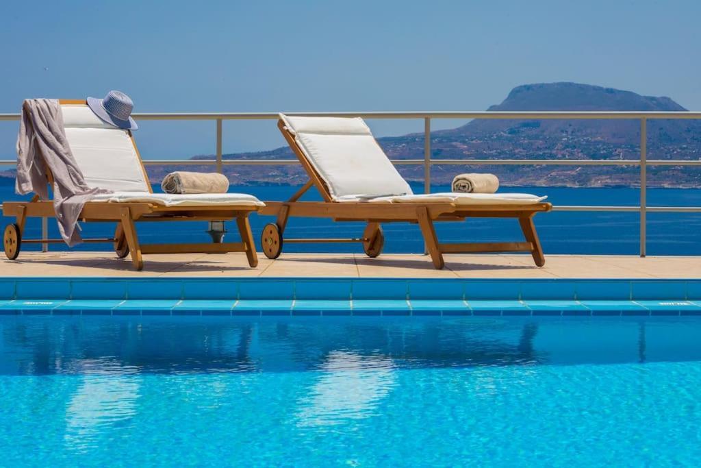 Villa Seawave I, By Hellocrete