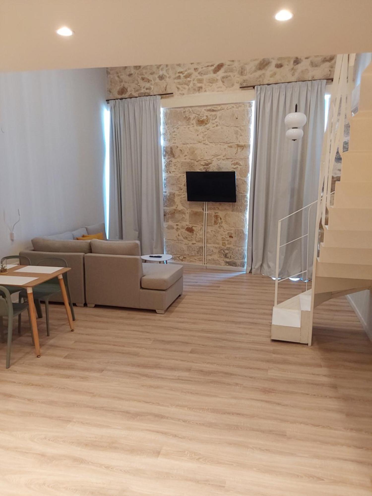 Thejoy Apartment *