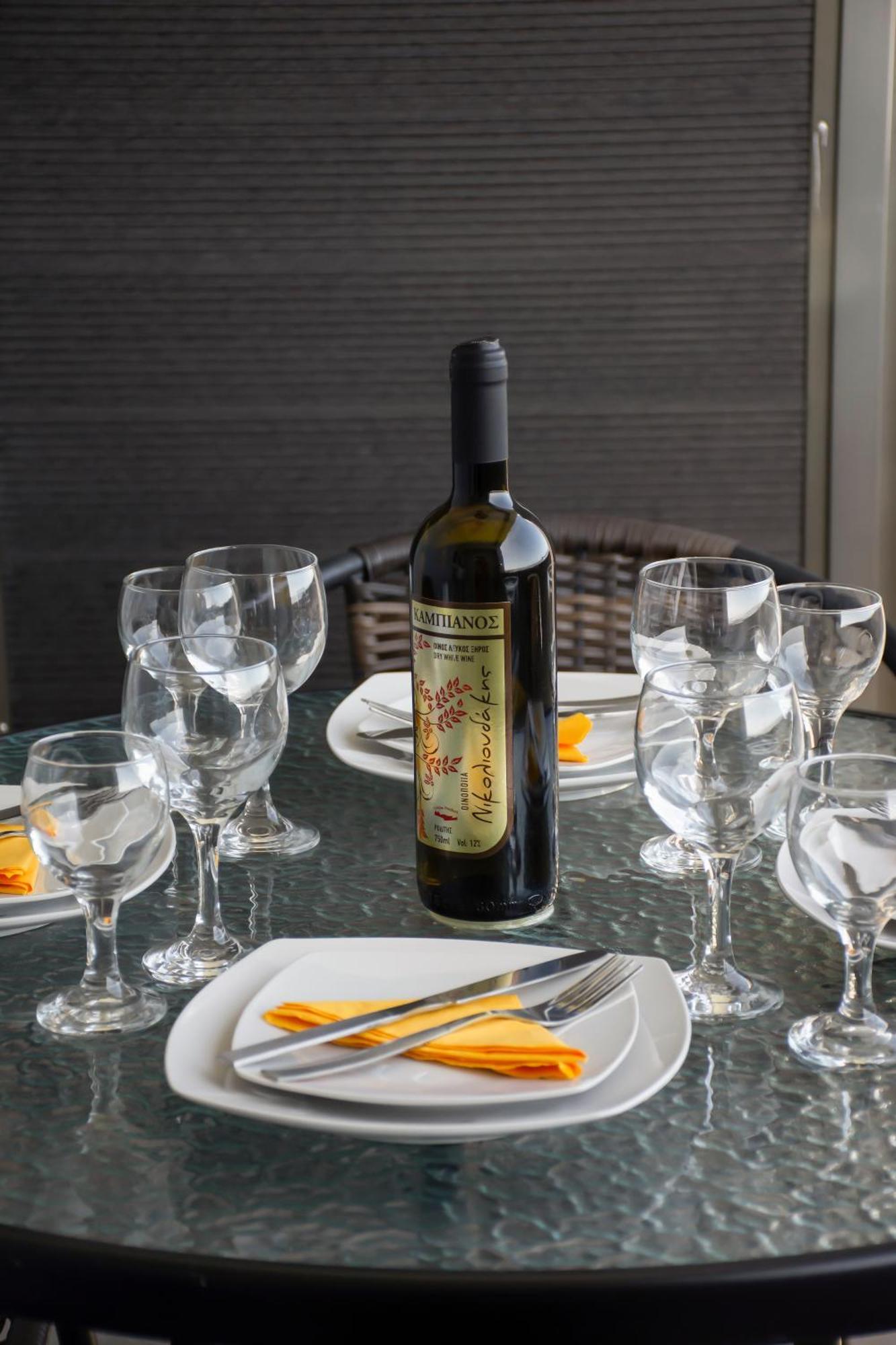 Kolymvari Hills Apartment