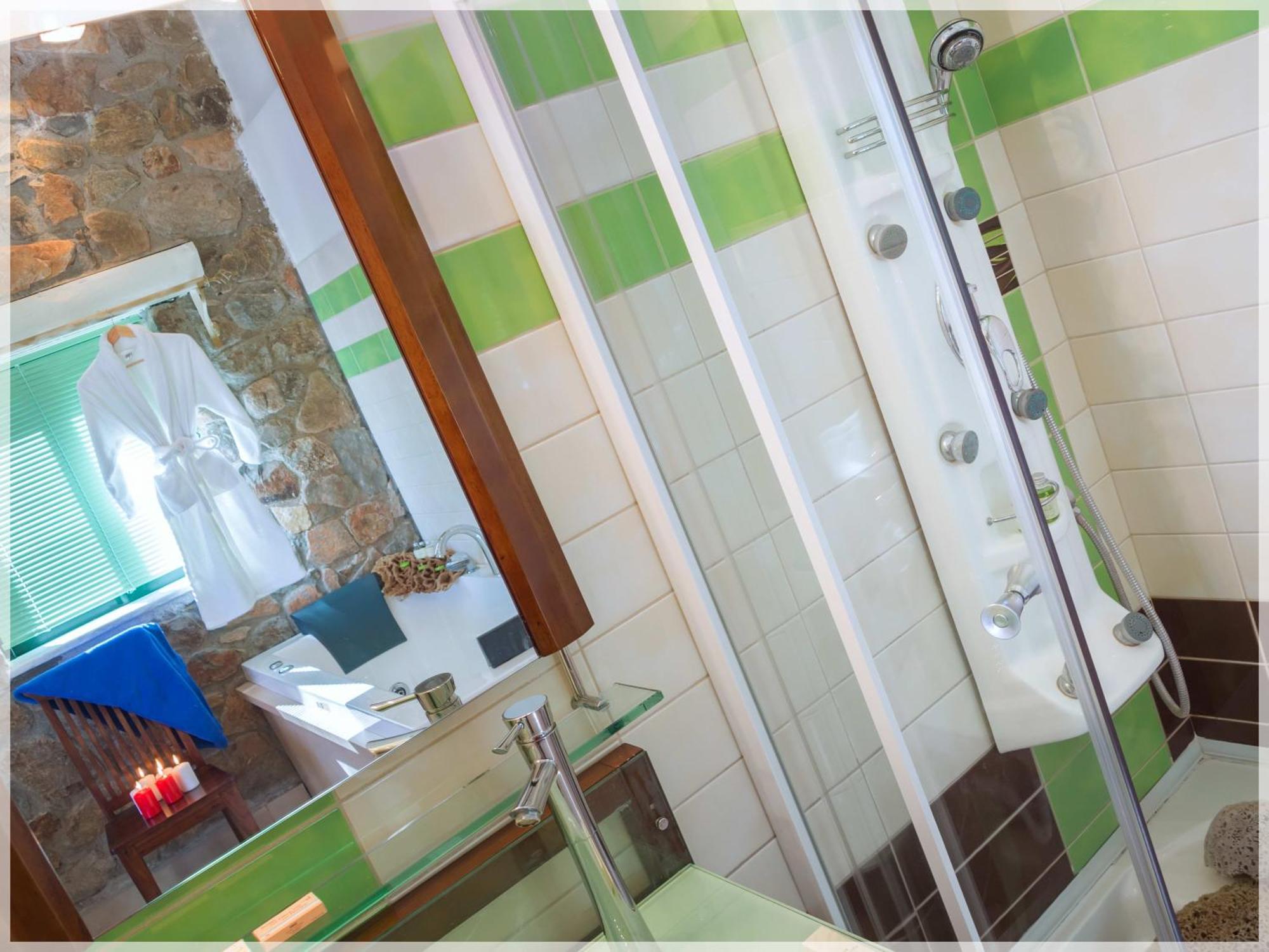 Seaview Amphitriti With Private Pool, 20 Min From Elafonissi Villa Chania (Crete)