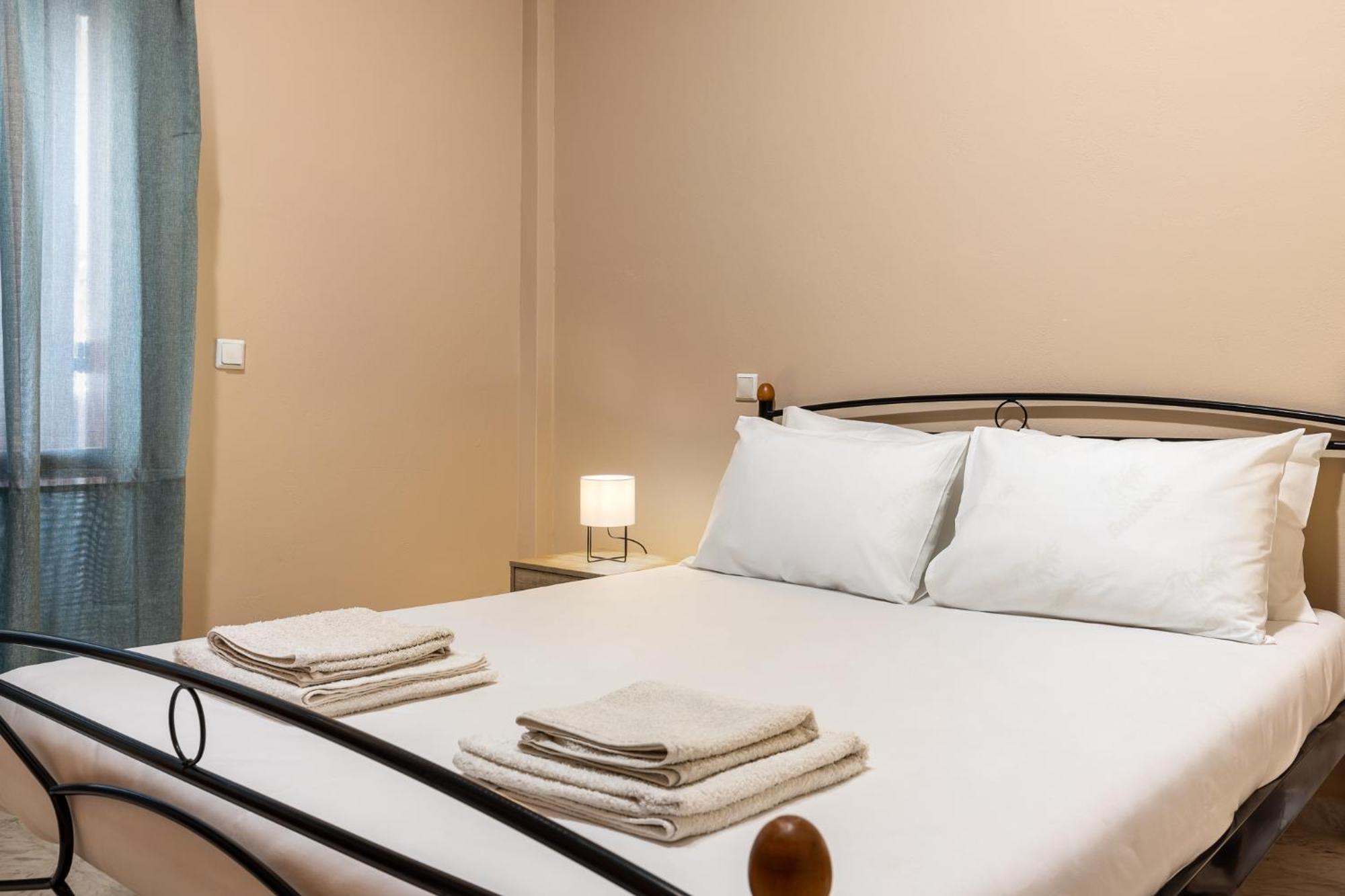 Apartment Big Spacious In The Heart Of The City! *