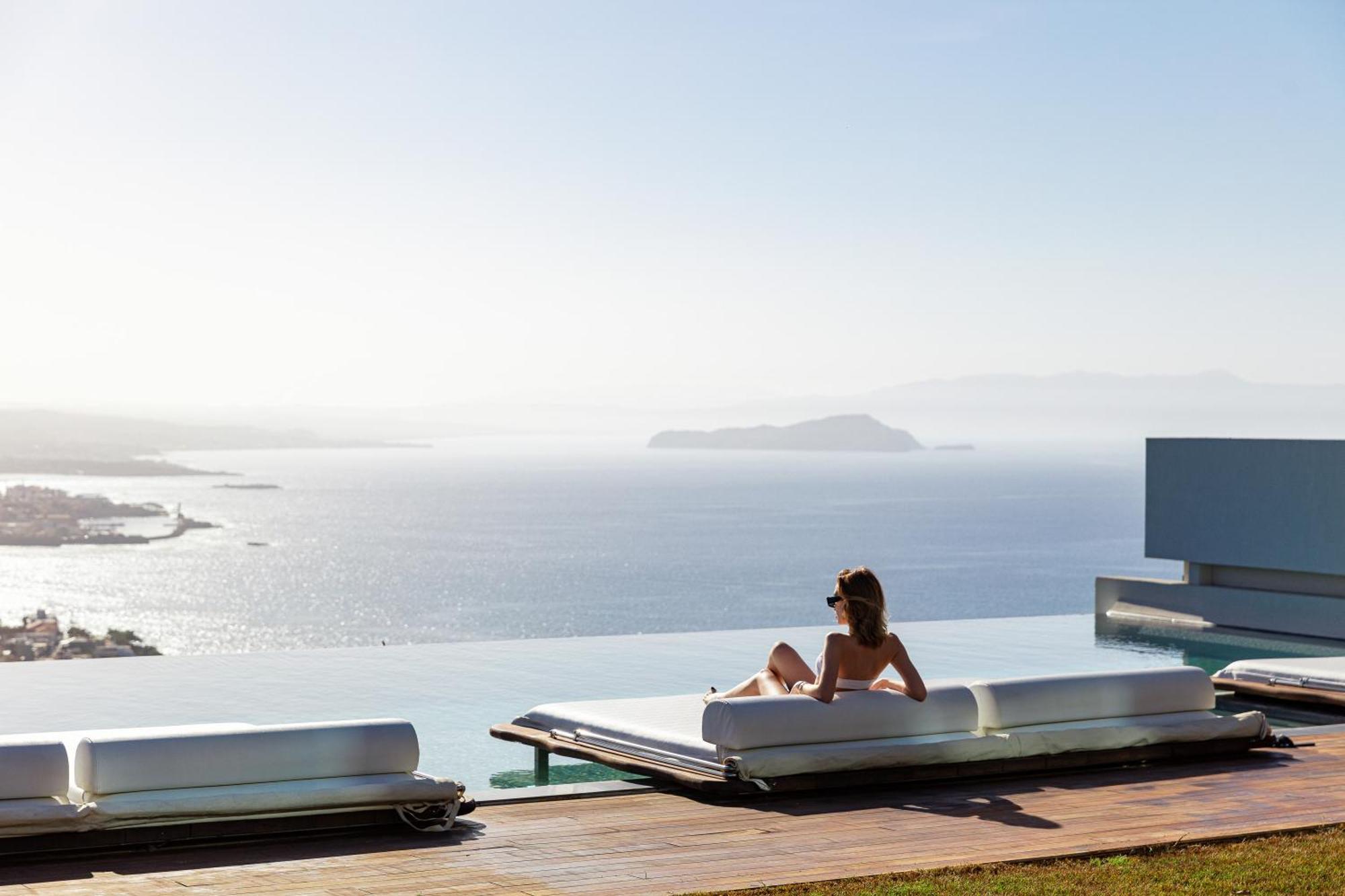 Cavo Dago Villa *