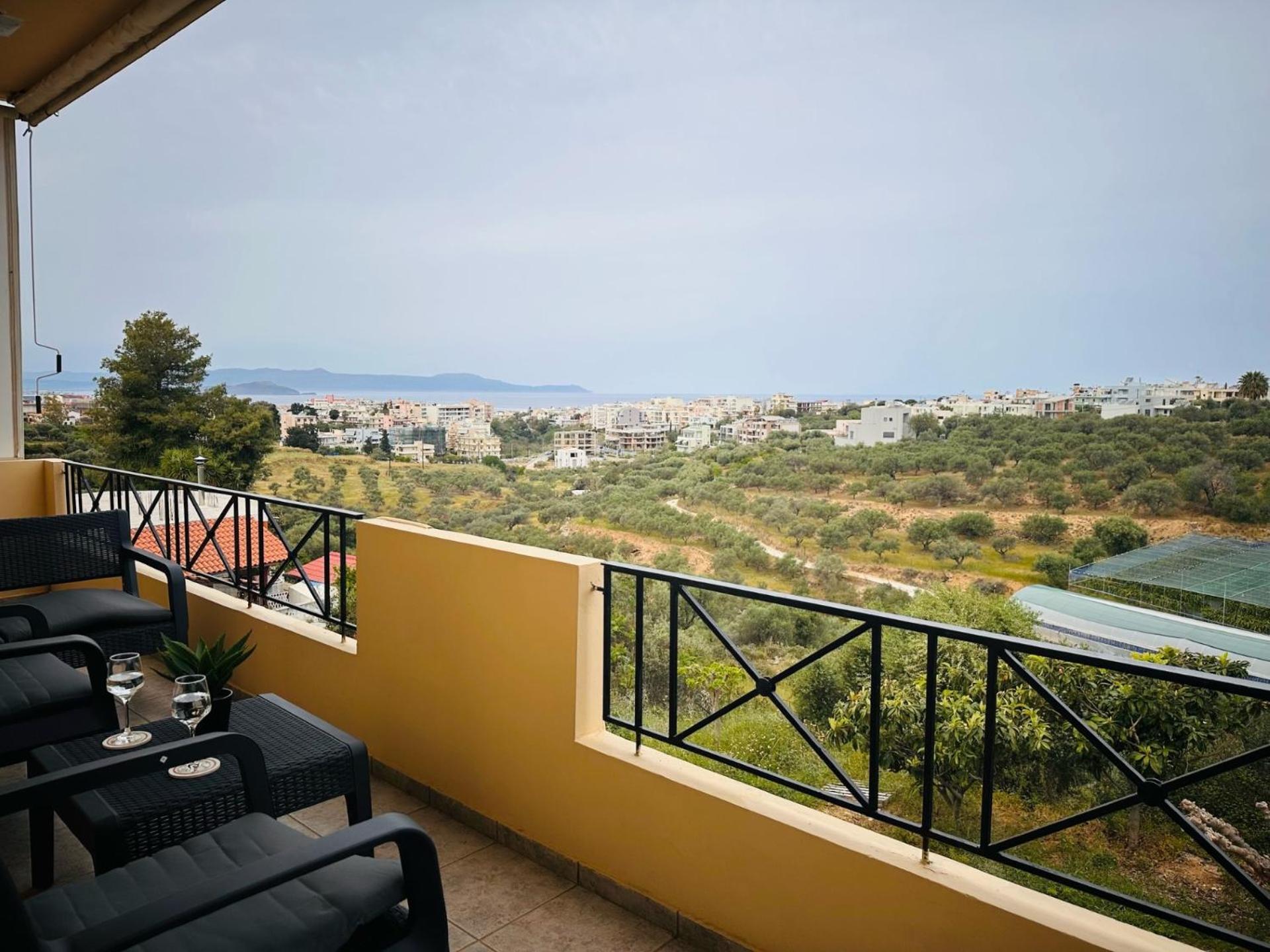 Kds Overlooking Chania Apartment *
