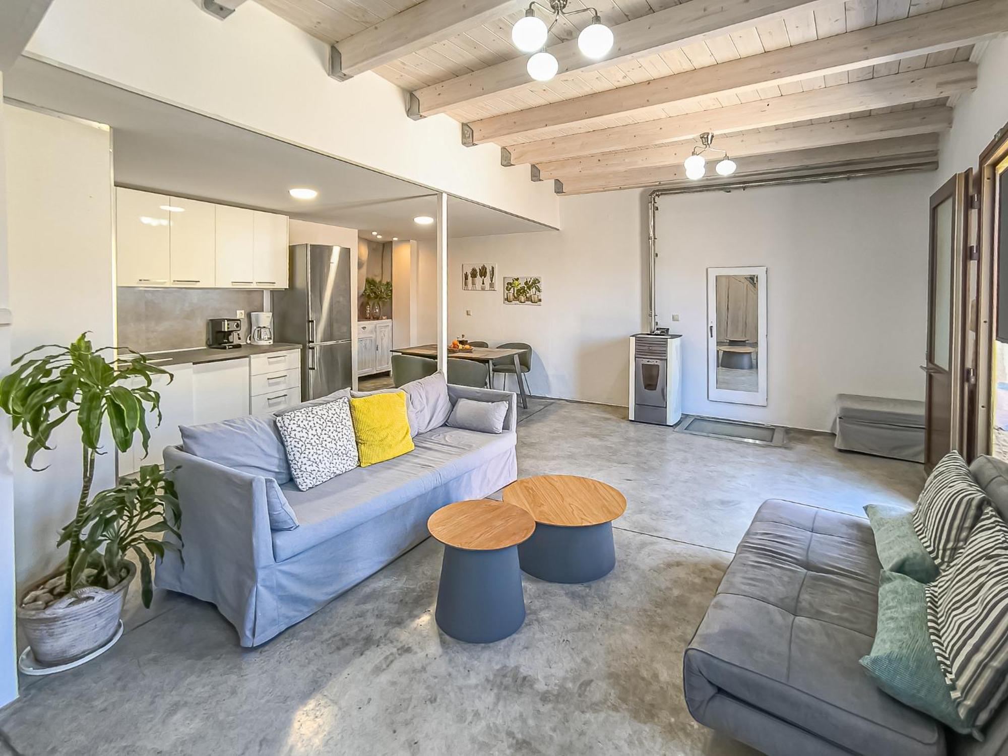 Charming Old Tannery House With Spacious Veranda And Stunning Sea View! Chania (Crete)
