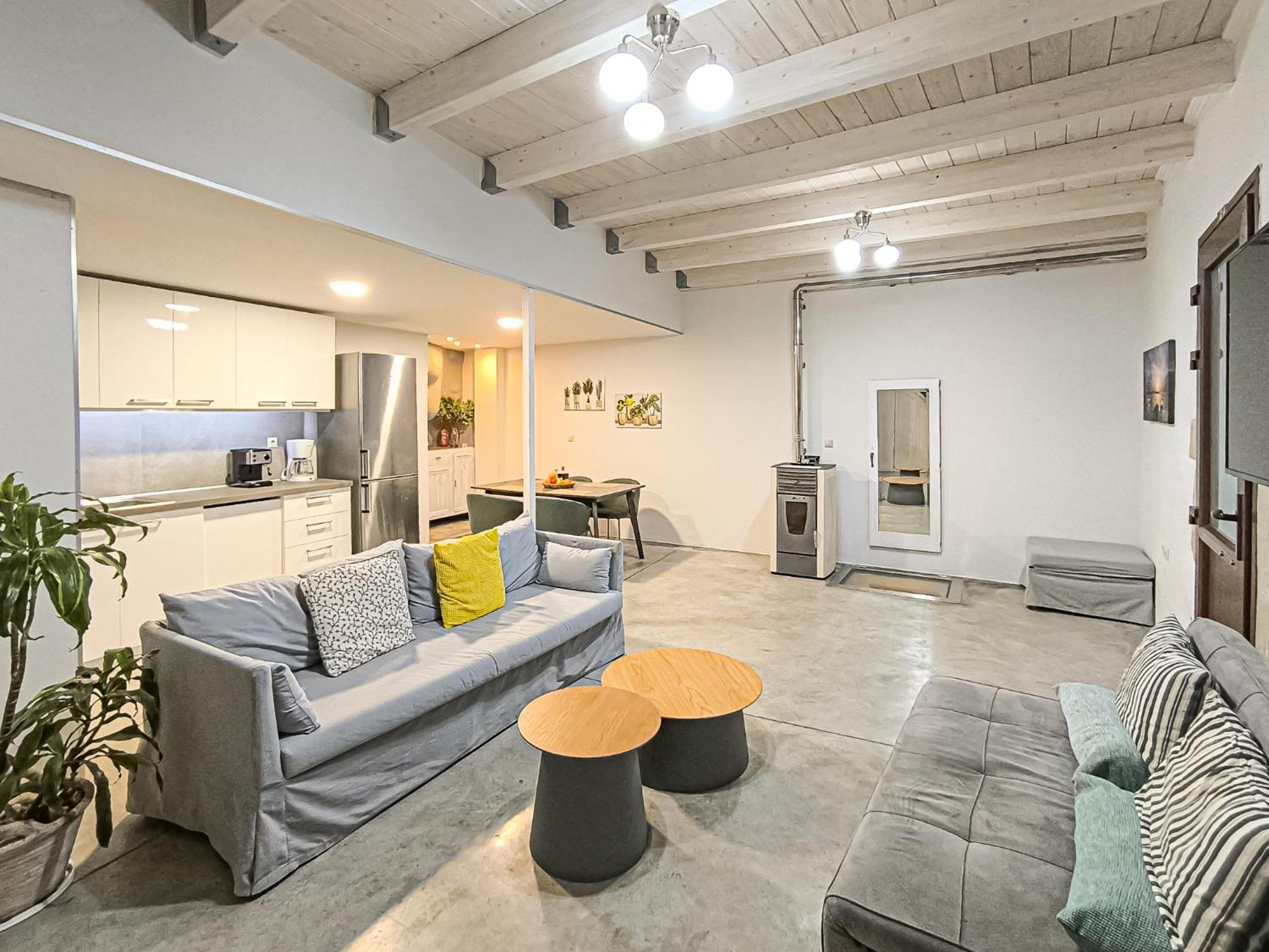 Charming Old Tannery House With Spacious Veranda And Stunning Sea View! Ferienhaus *