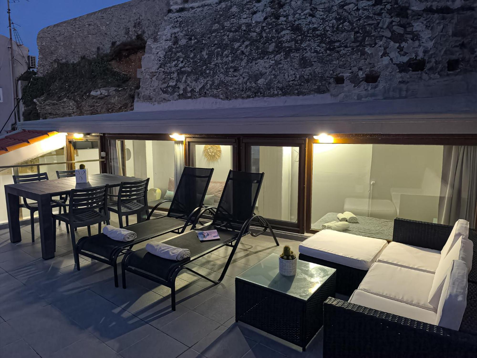 Charming Old Tannery House With Spacious Veranda And Stunning Sea View! *