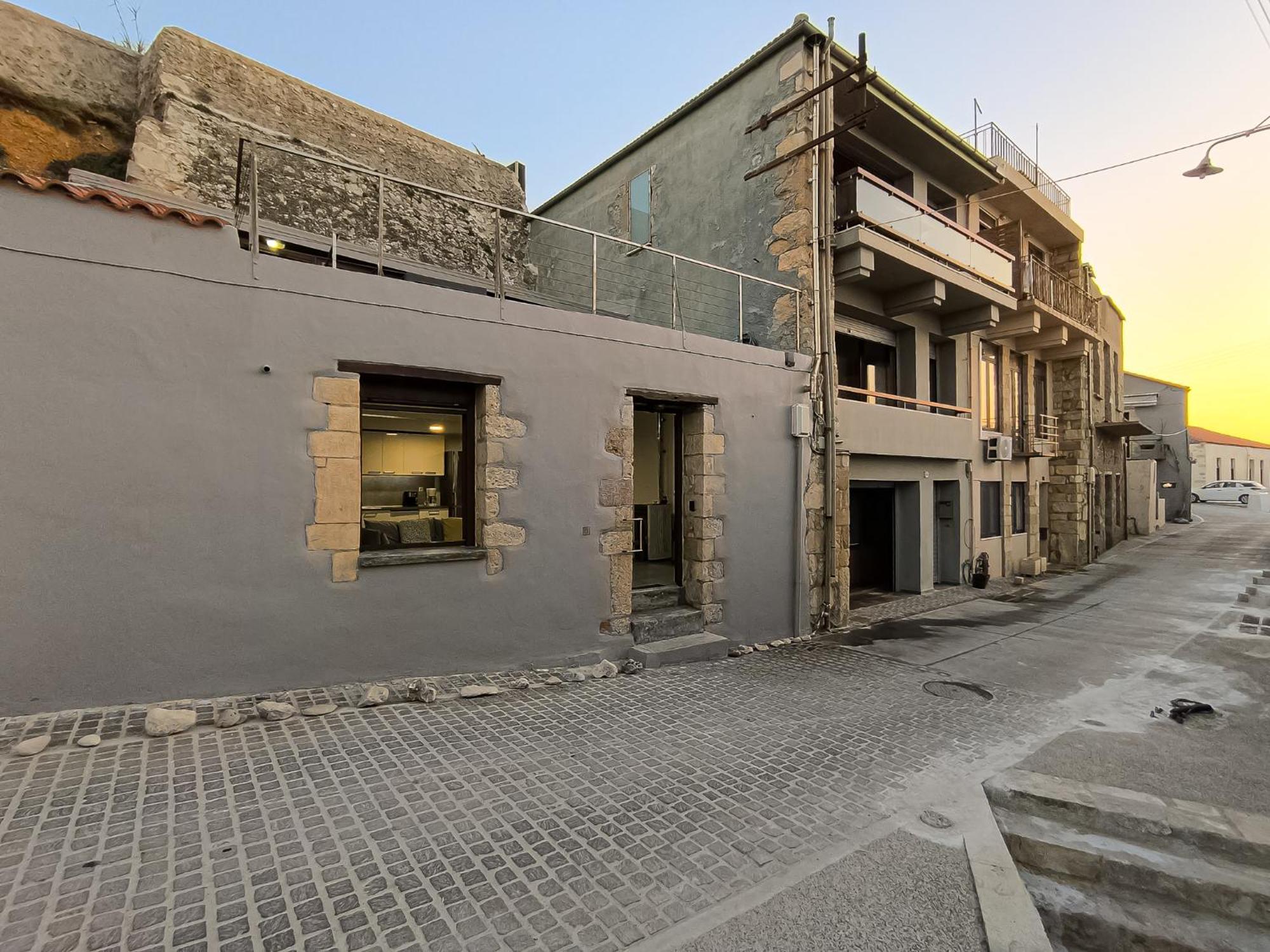 Charming Old Tannery House With Spacious Veranda And Stunning Sea View!