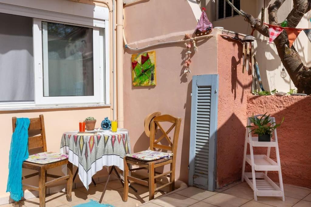 Backyard Art Apartment Chania (Crete)