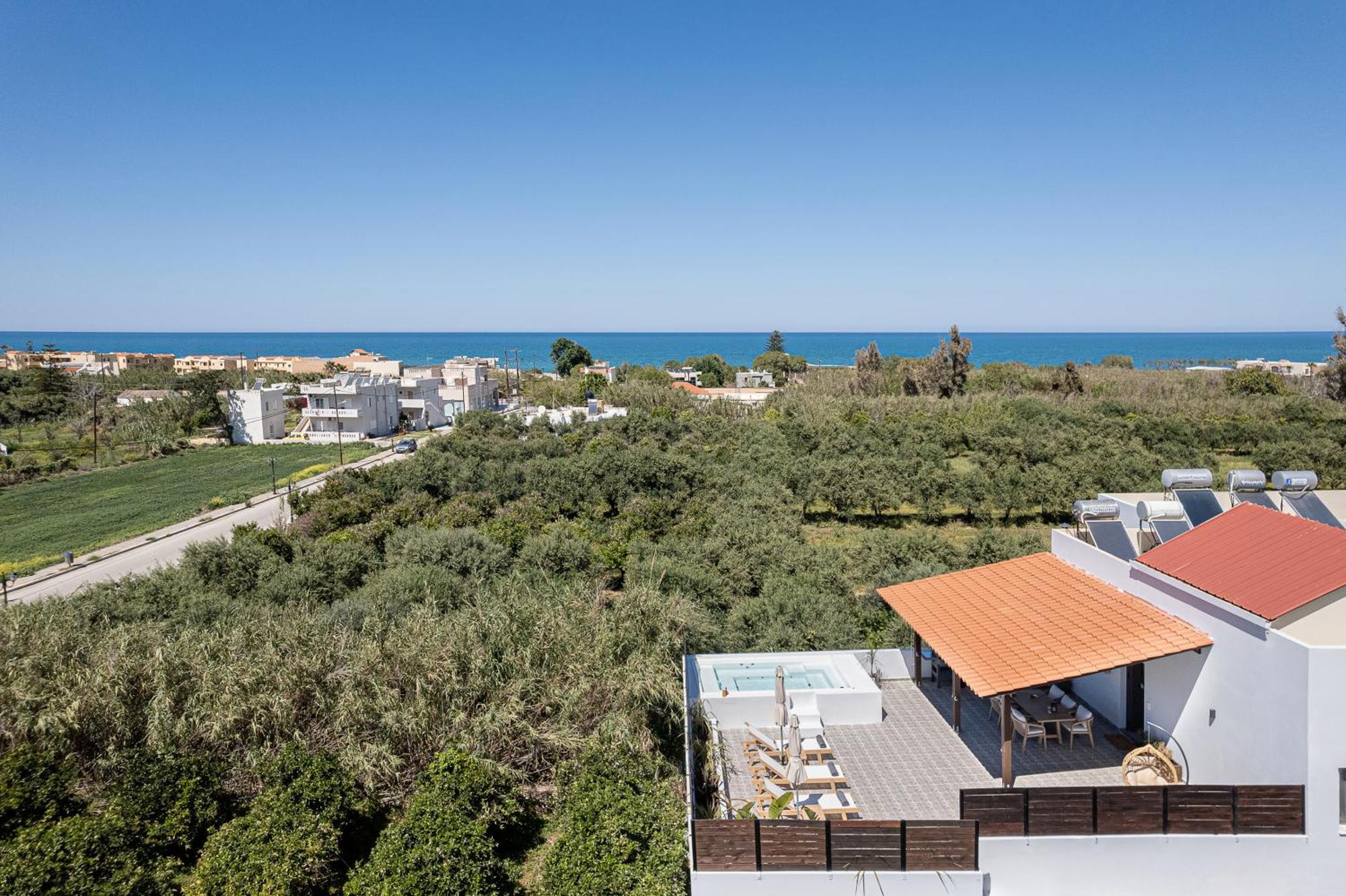Sol Luxury - Close To The With A Private Mini Pool