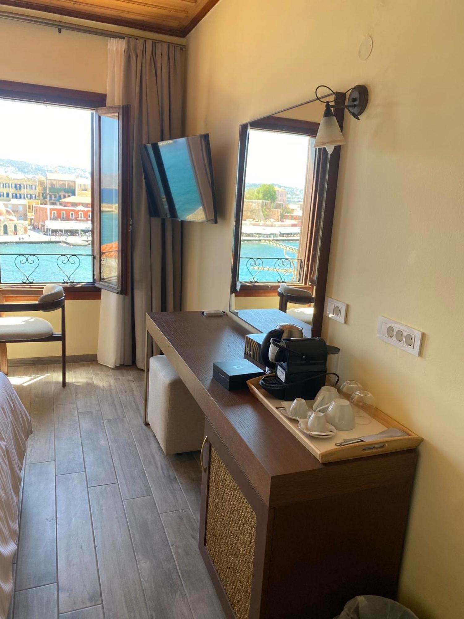 Helena Hotel 3*