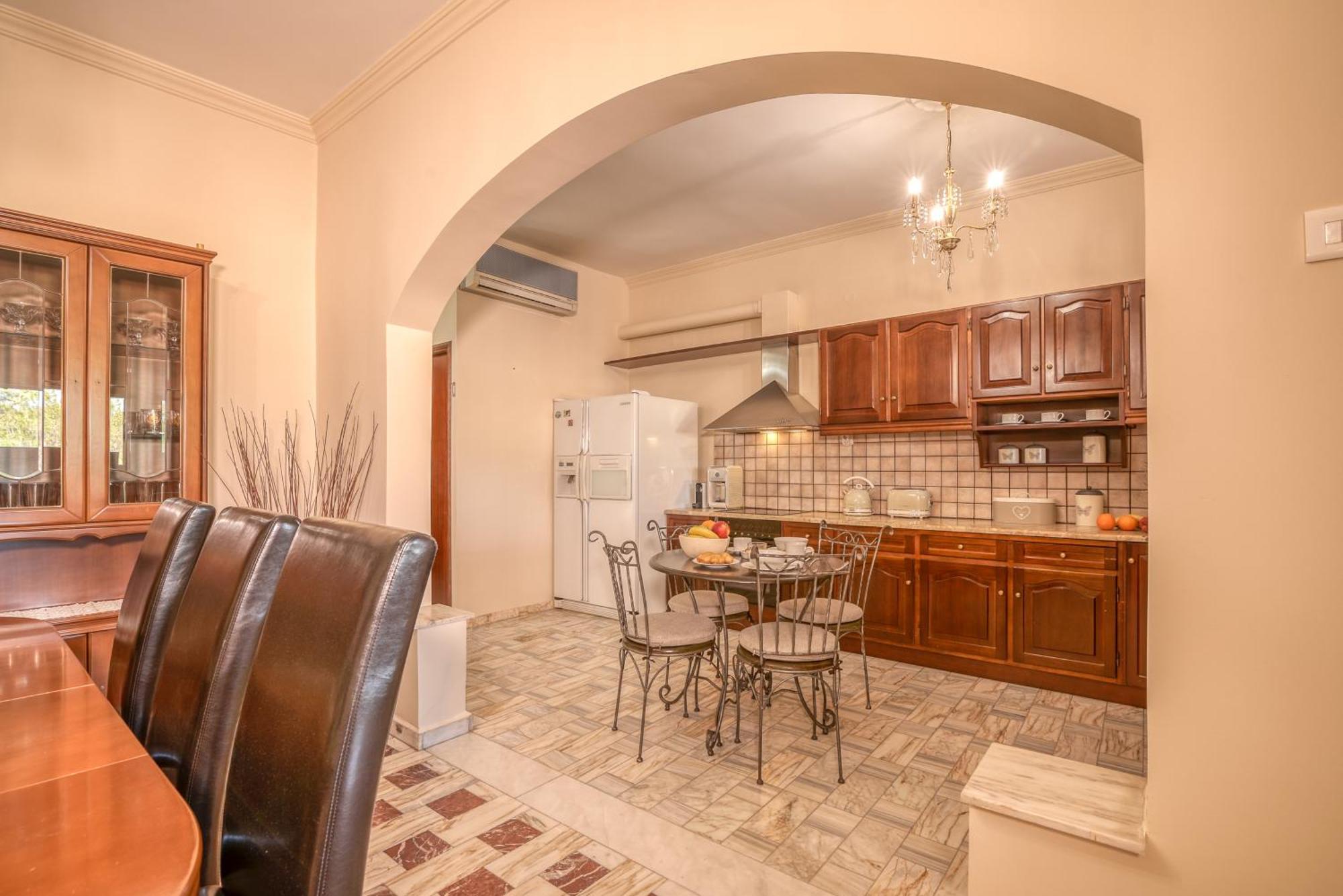 Kalliopi's Maisonette Apartment *