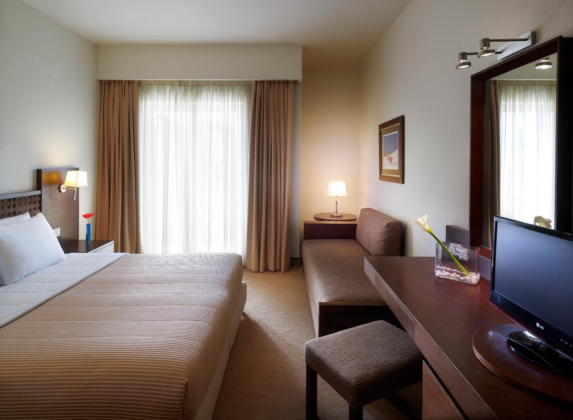 Hotel Irida 3*