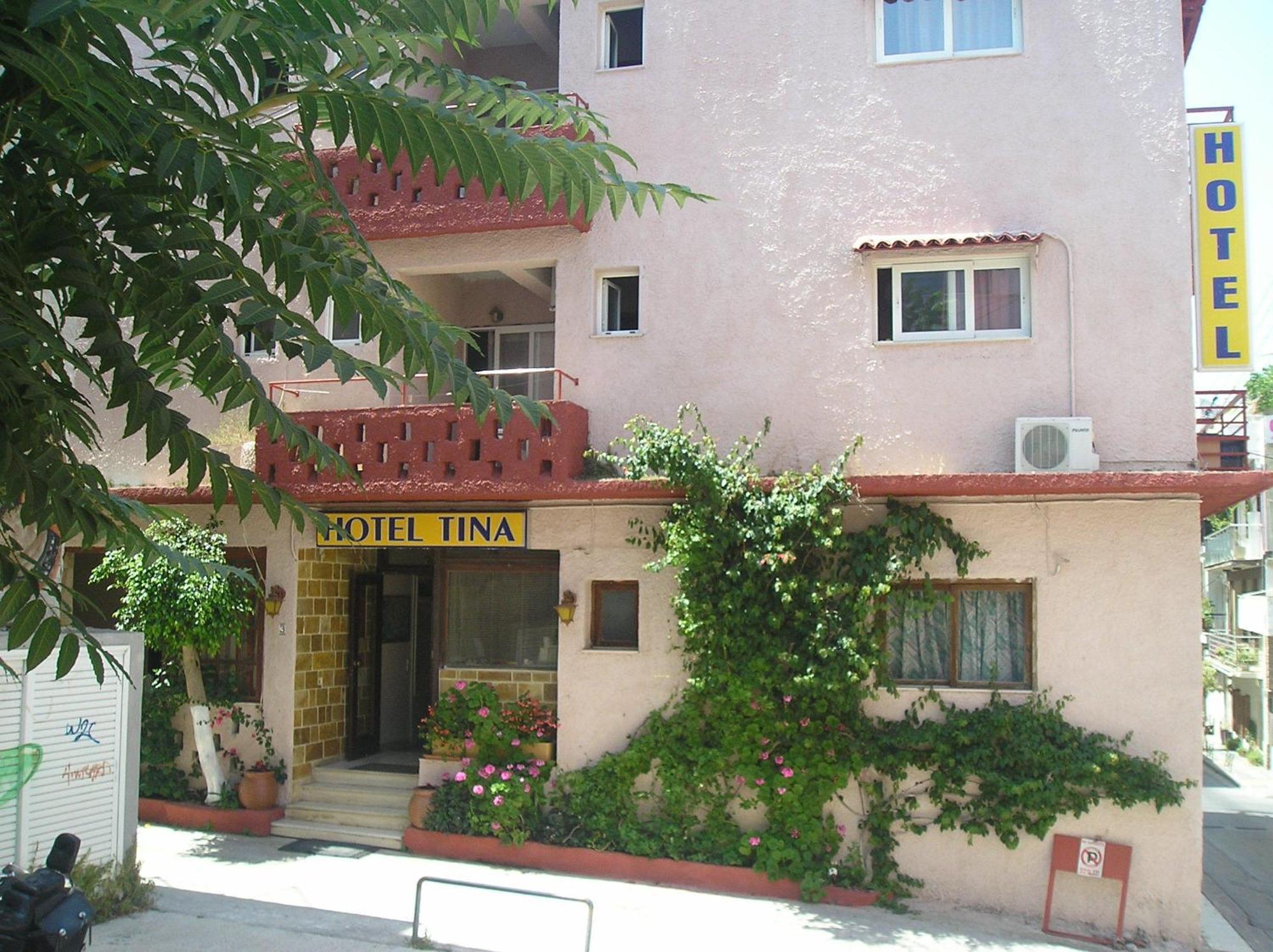 Hotel Tina *