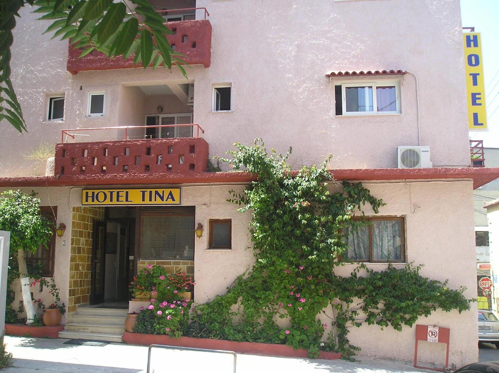 Hotel Tina *