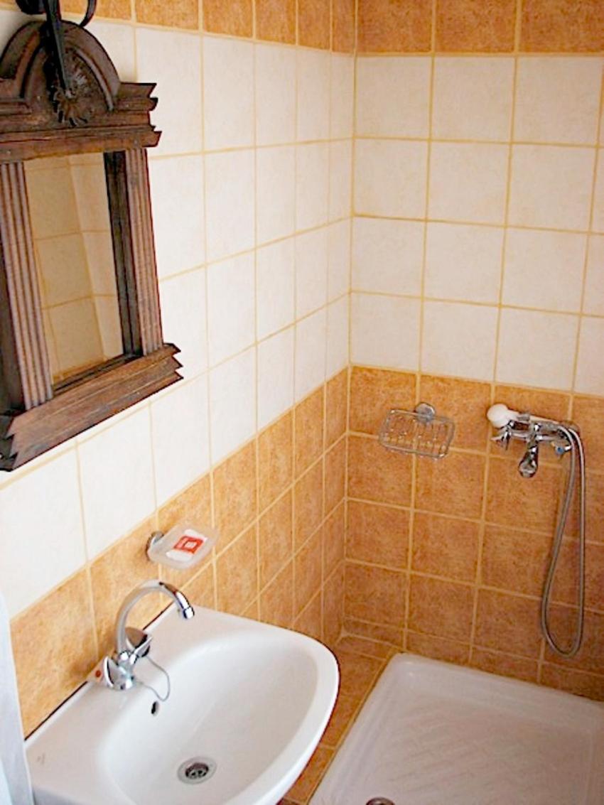 Apartment Earini And *