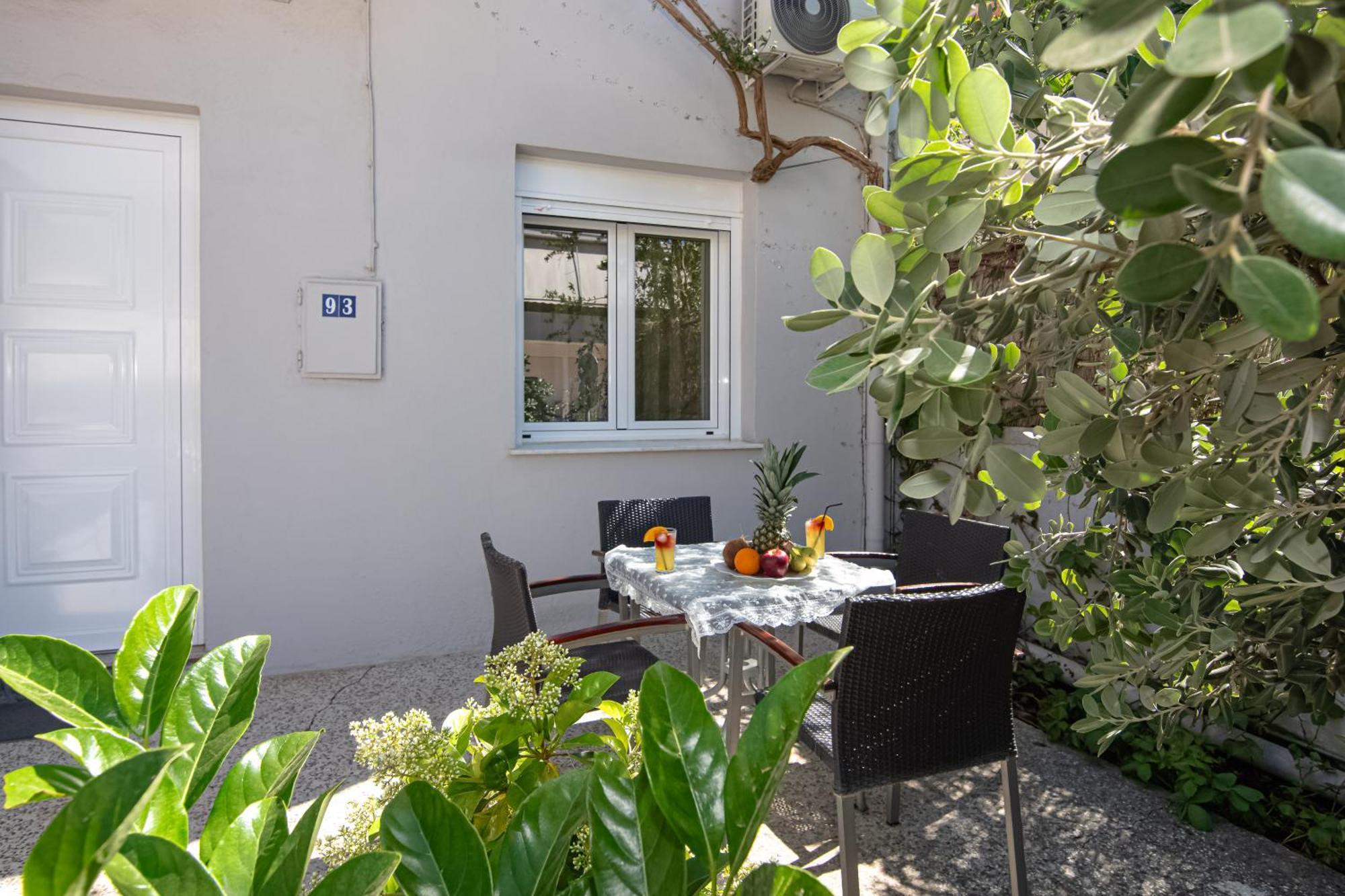 Apartment Veranda House