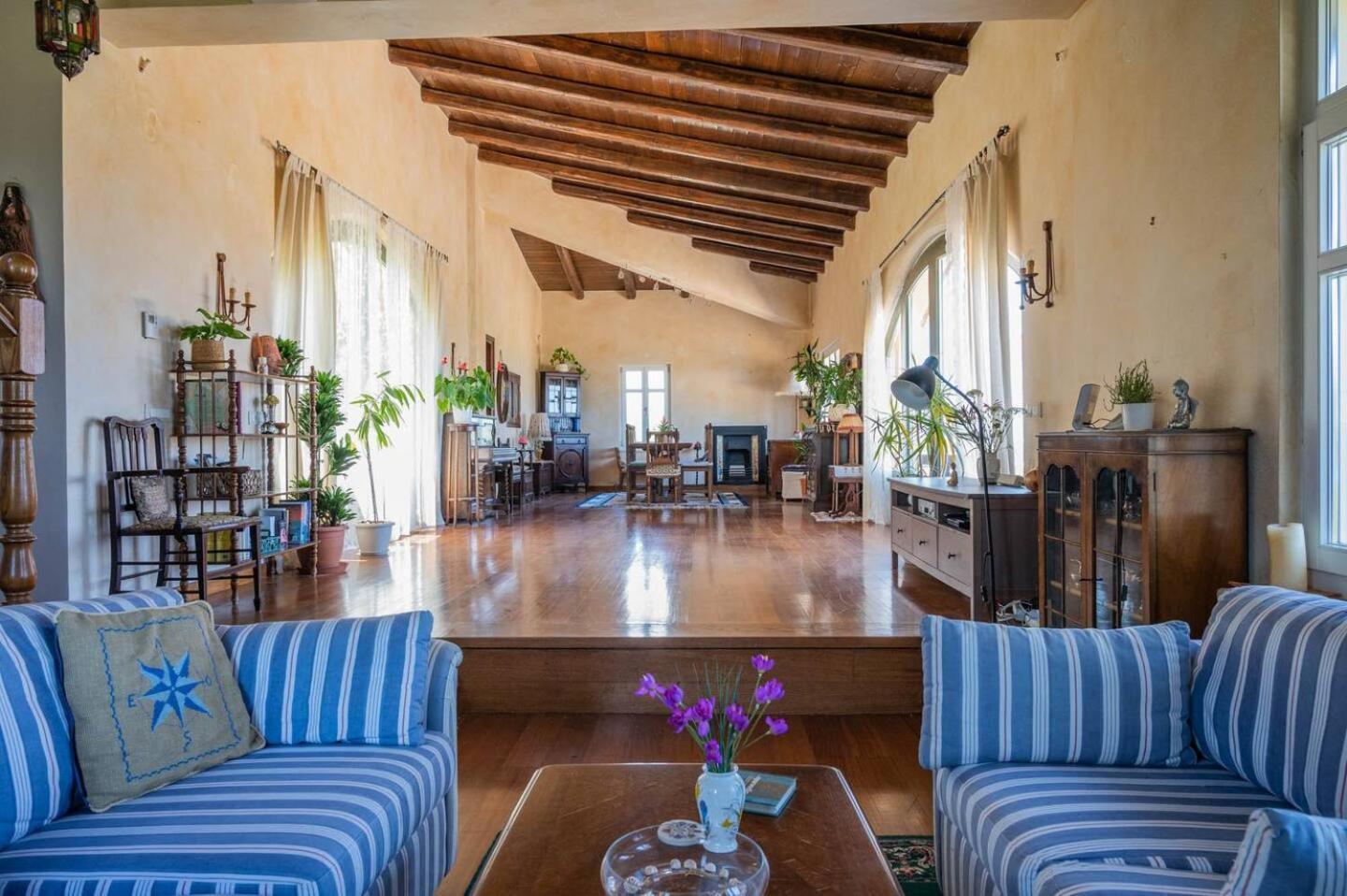 Magea- Rustic Style Picturesque Cretan