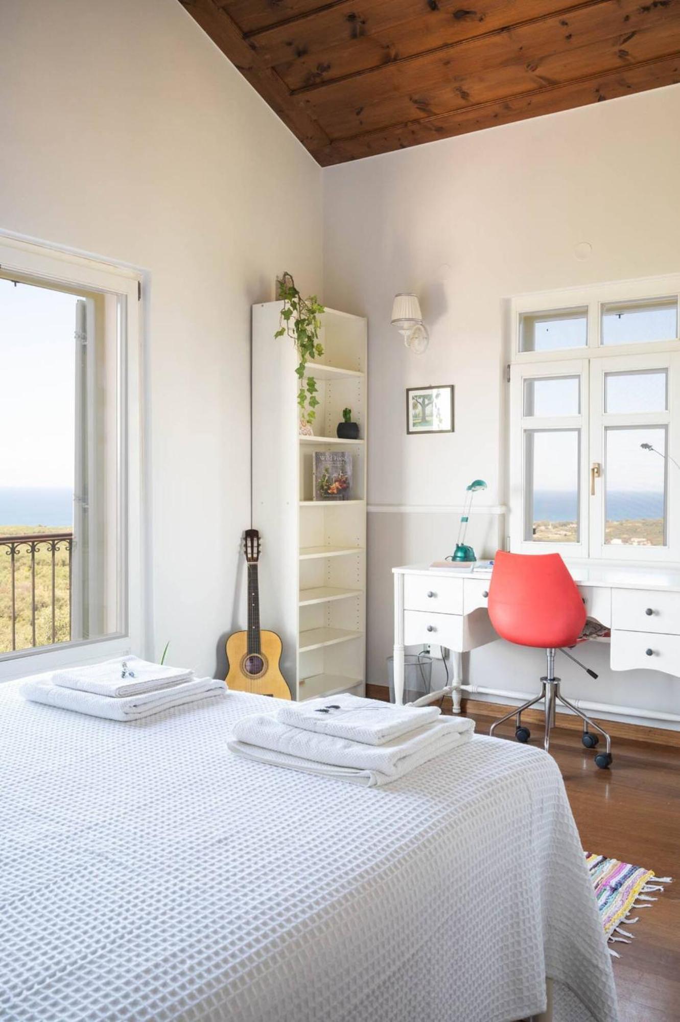 Villa Magea- Rustic Style Picturesque Cretan *