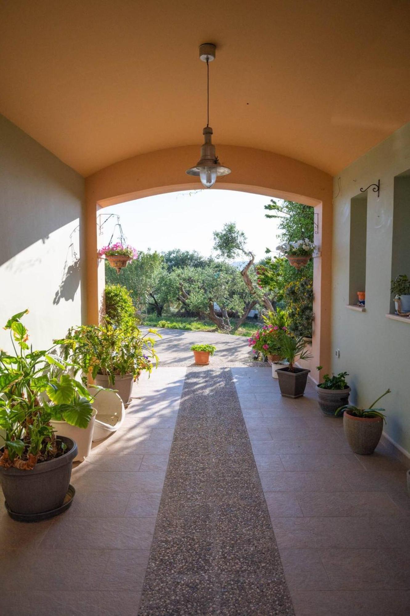 Villa Magea- Rustic Style Picturesque Cretan *