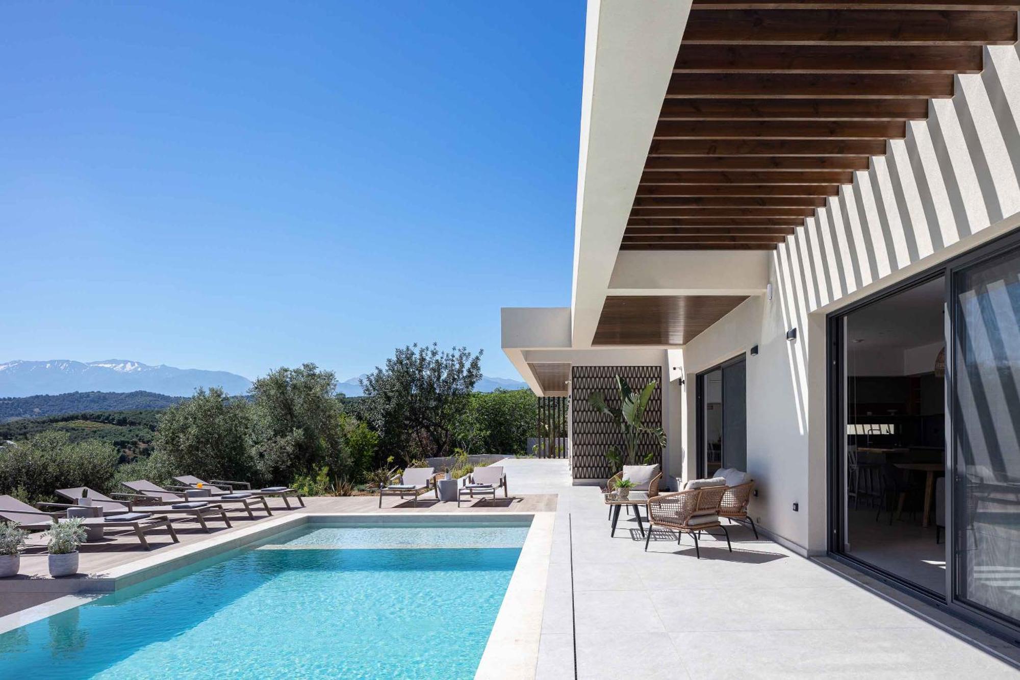 Villa Aglaea I Saltwater Pool & Amazing Seaview! Chania (Crete)