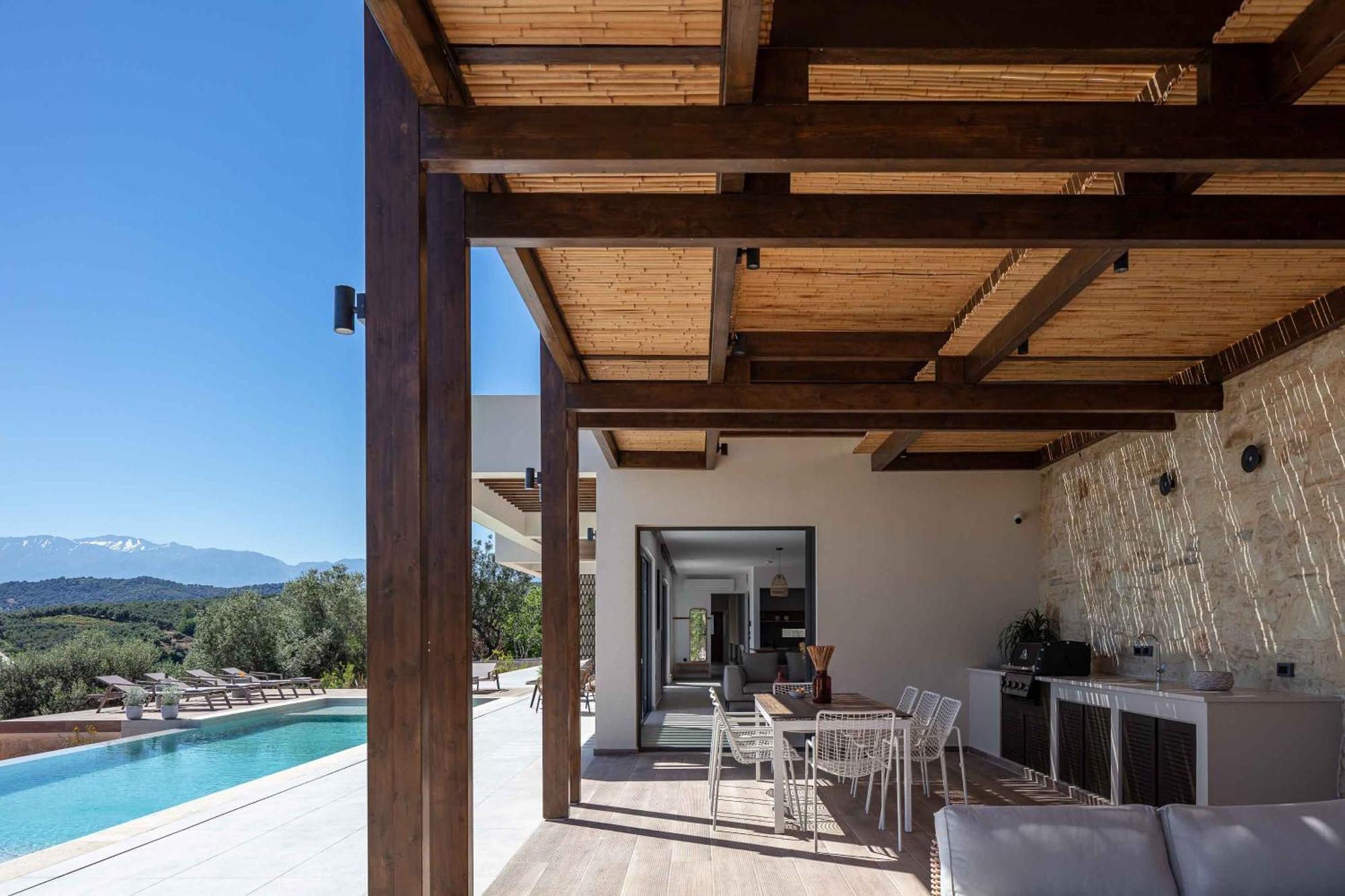 Aglaea I Saltwater Pool & Amazing Seaview! Chania (Crete)