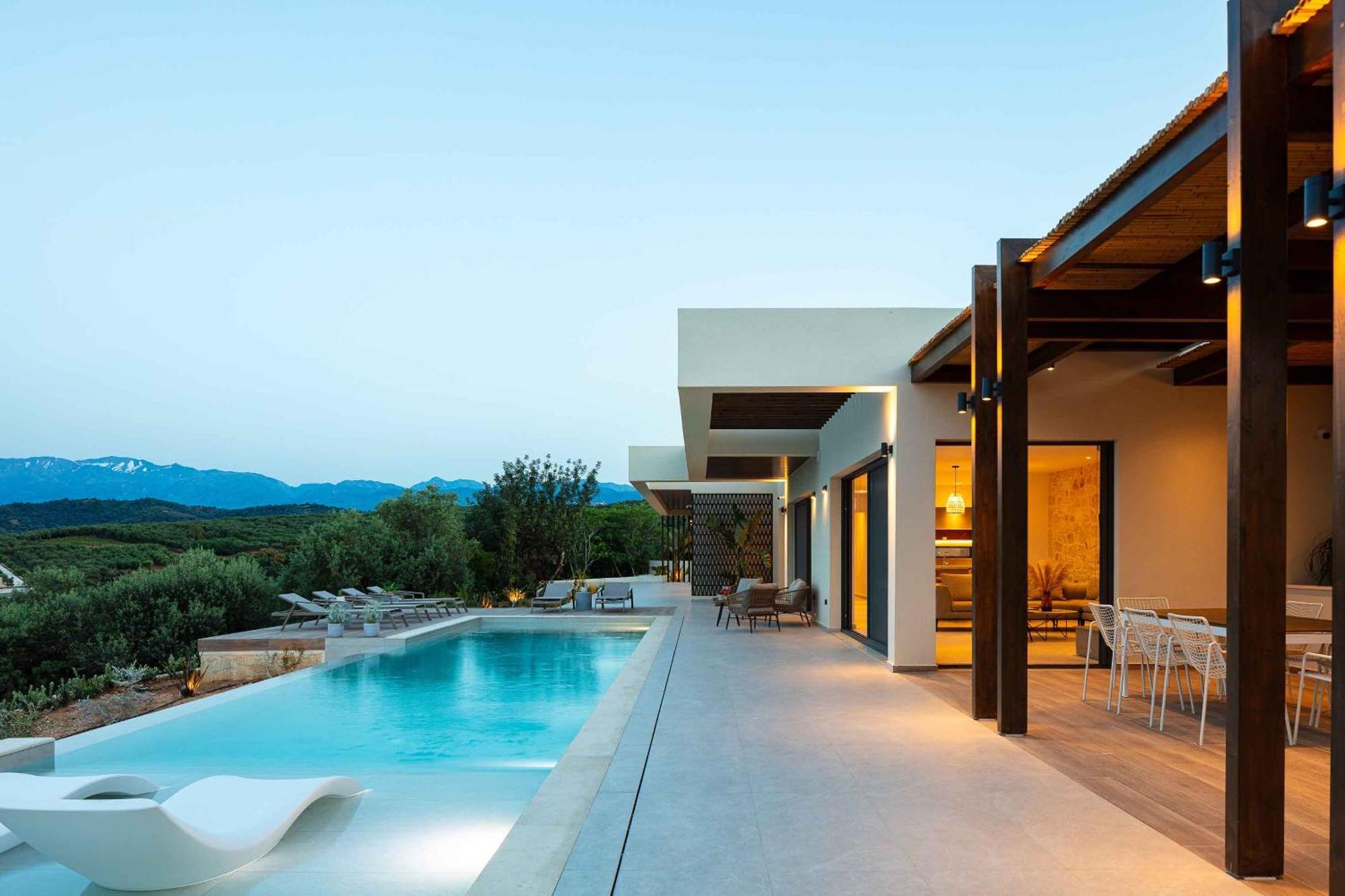 Villa Aglaea I Saltwater Pool & Amazing Seaview! Chania (Crete)