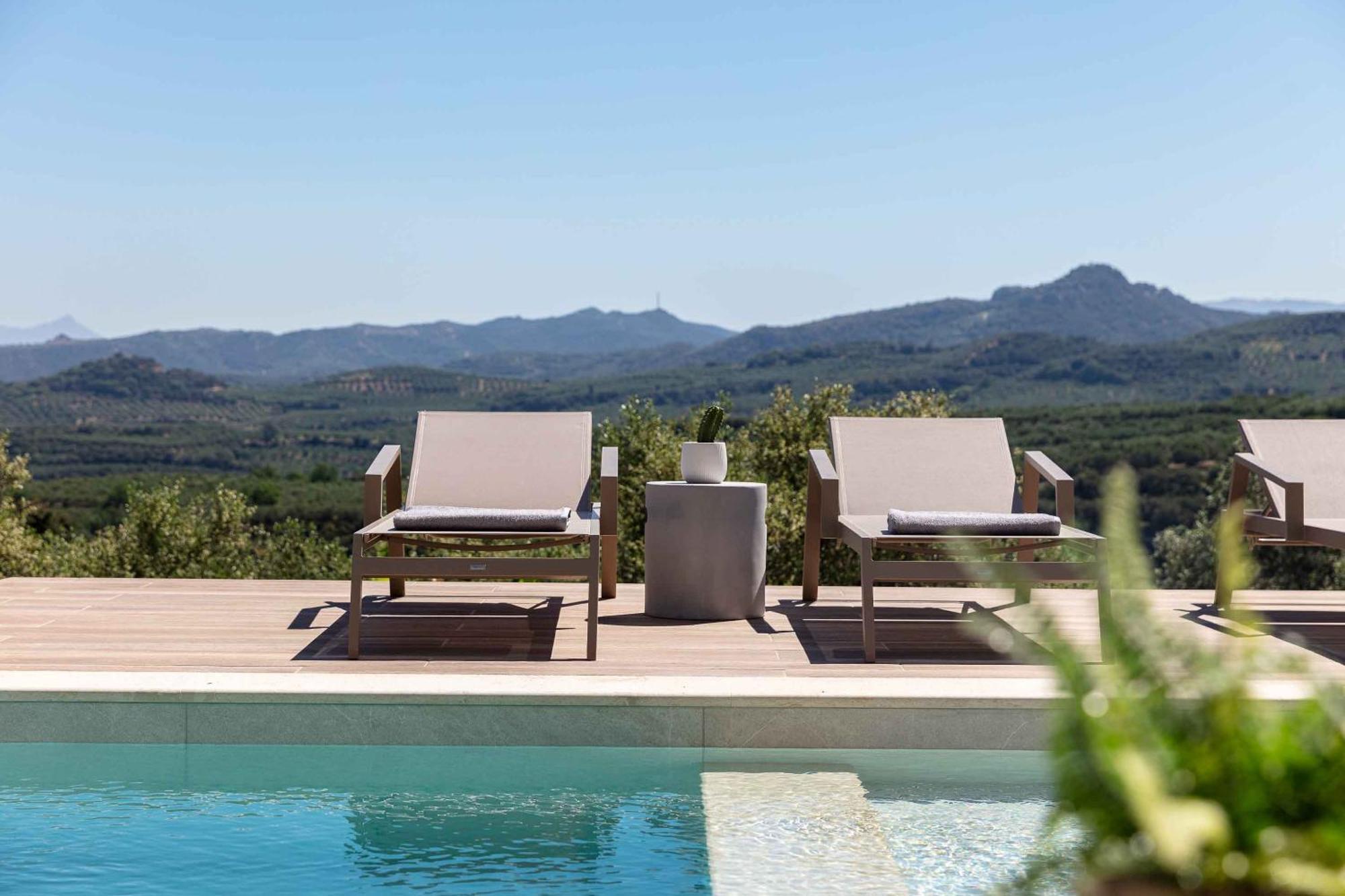Aglaea I Saltwater Pool & Amazing Seaview! Chania (Crete)