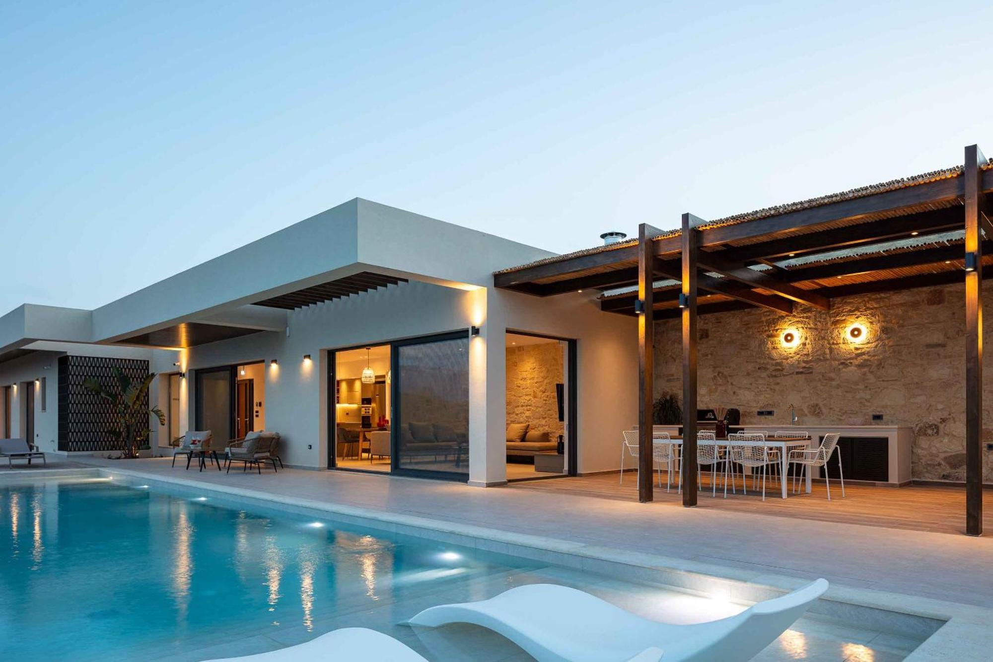 Villa Aglaea I Saltwater Pool & Amazing Seaview! *
