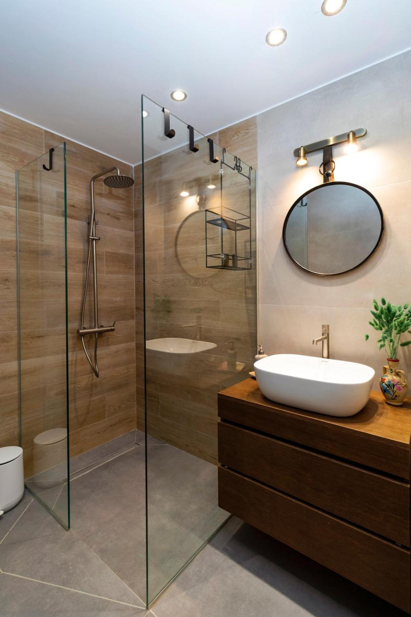 Stylish And Modern Near Nea Chora