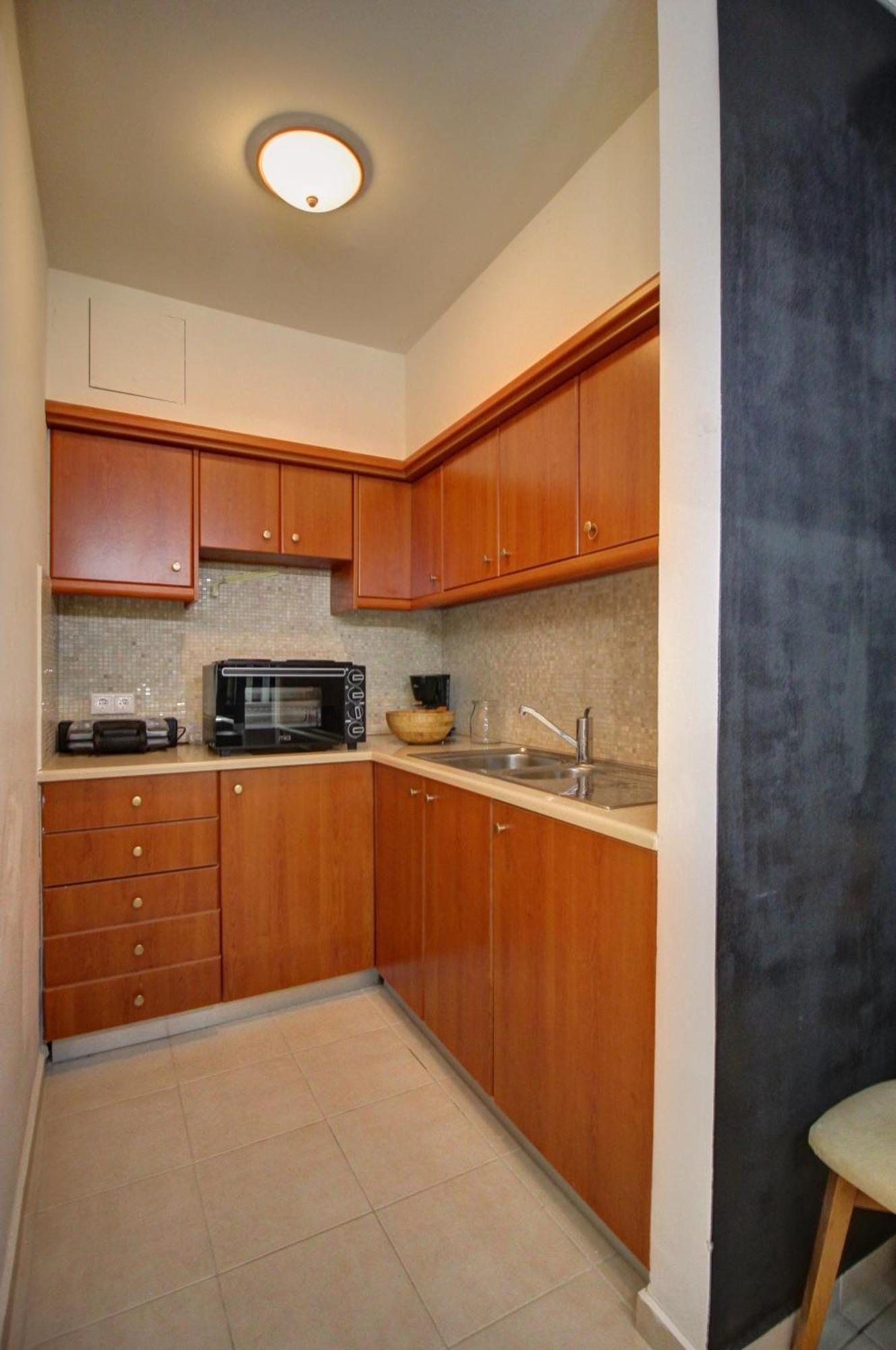 Apartment Elias 3-bedroom On The Beach With Pool Chania (Crete)