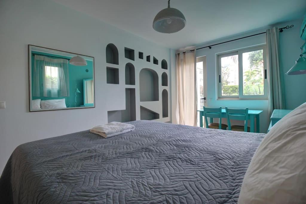 Elias 3-bedroom On The Beach With Pool Chania (Crete)