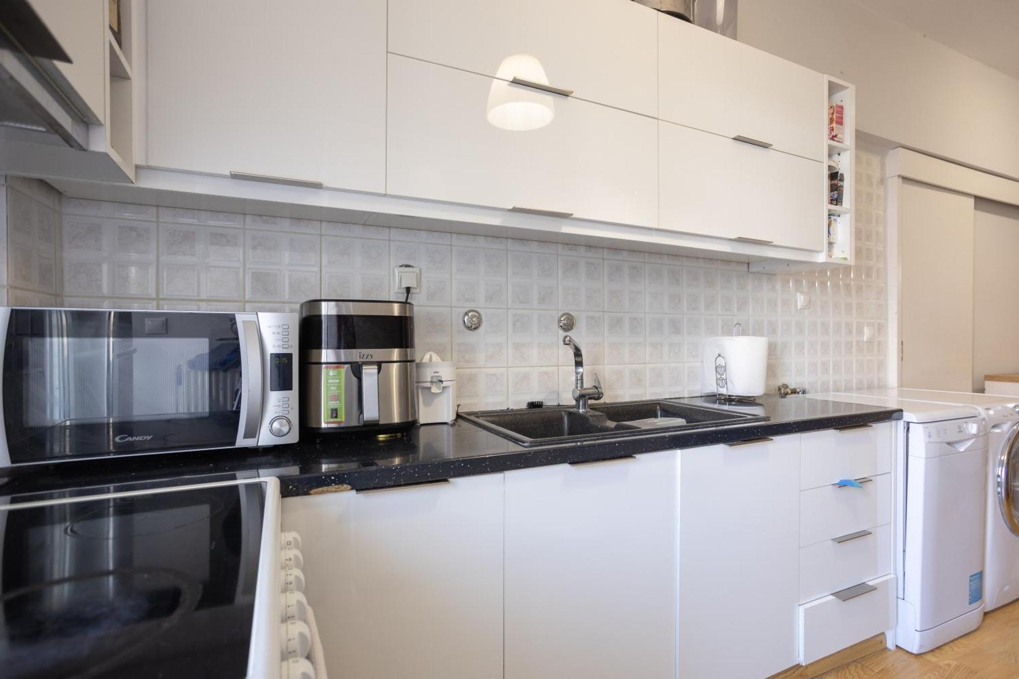 Cozy 50m To Beach, 5min Walk To Old Town