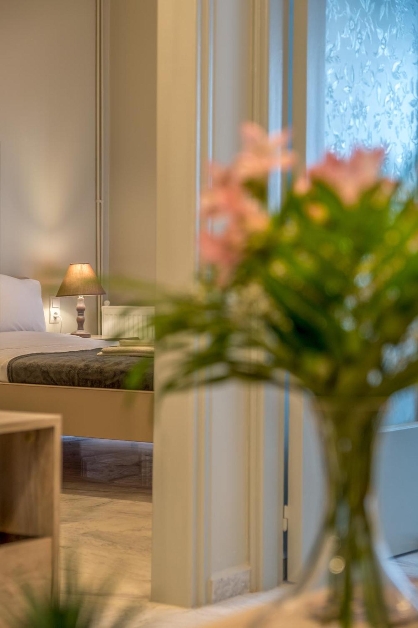 Tailor Made, 3-bedroom In Chania Apartment *
