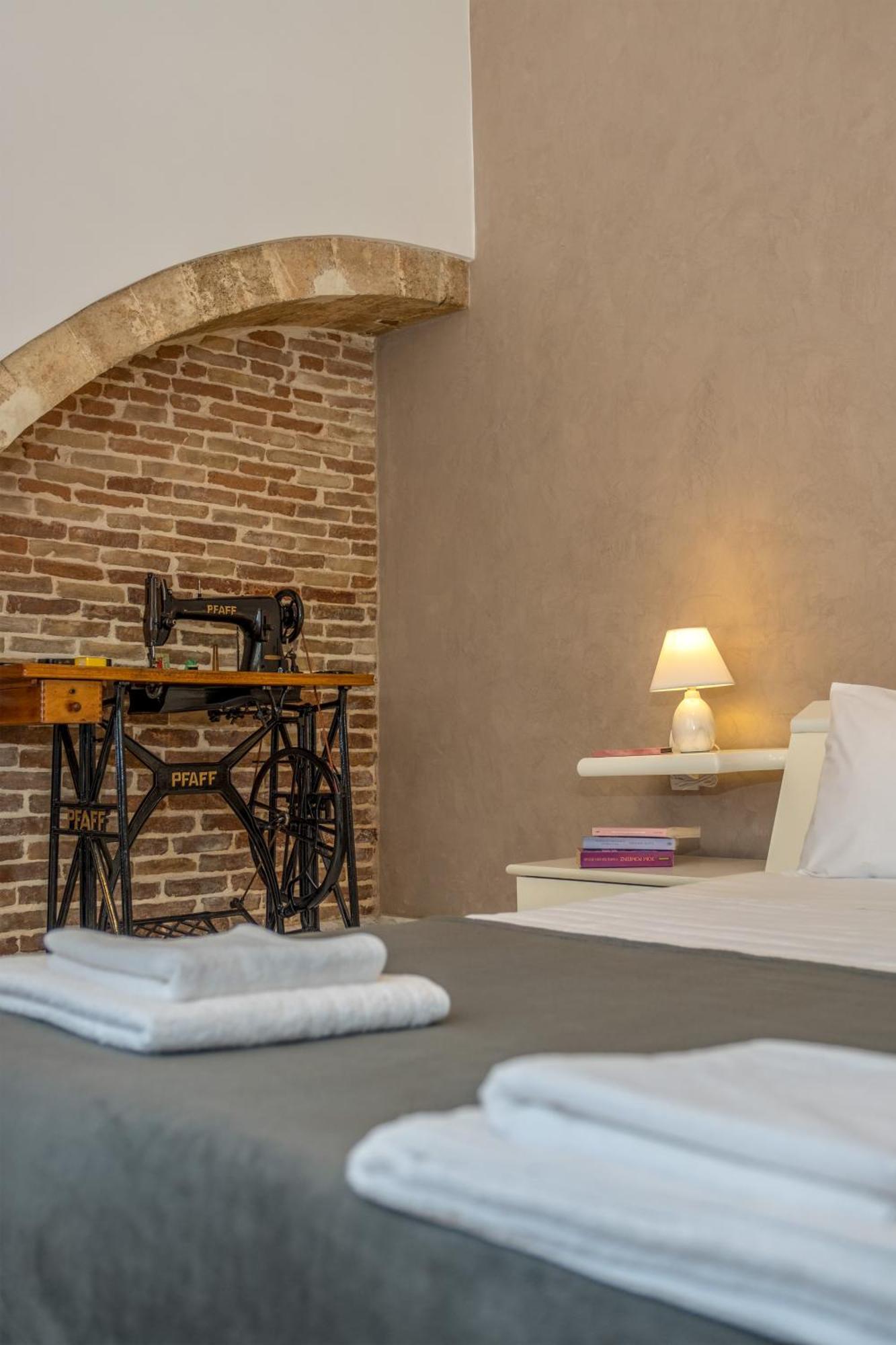 Tailor Made, 3-bedroom In Chania Apartment