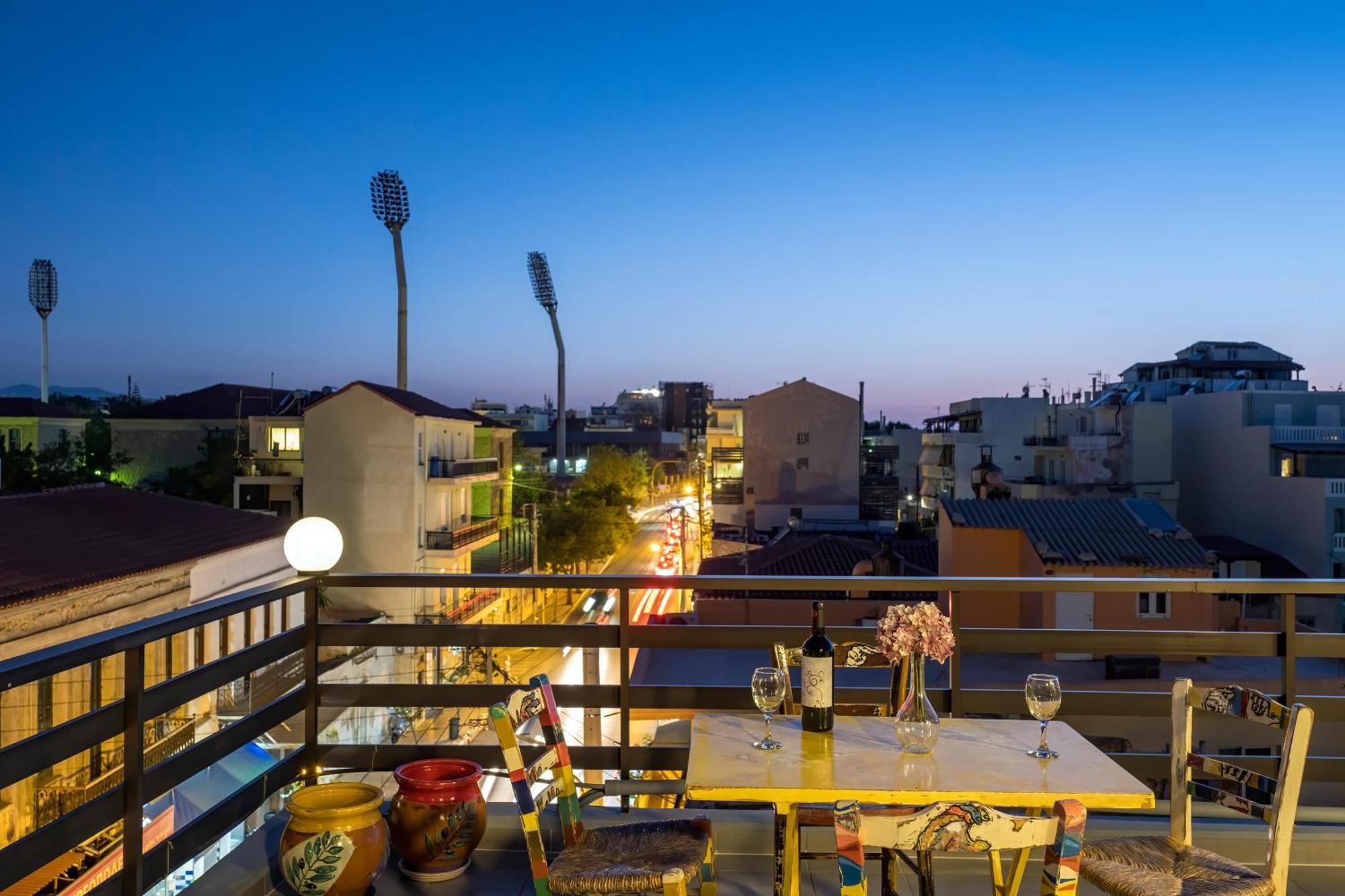 Tailor Made, 3-bedroom In Chania Apartment *