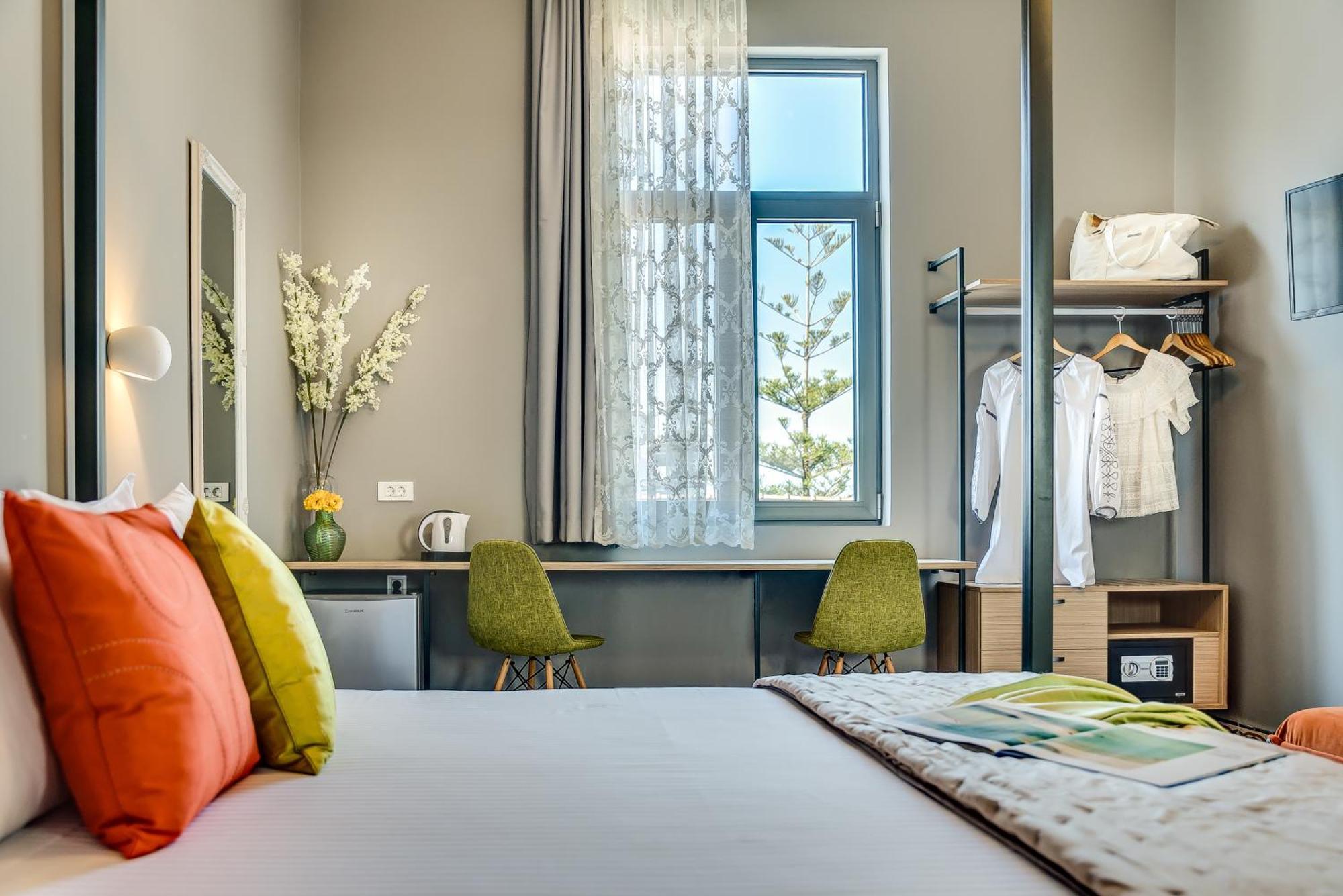 Mosaic Aparthotel