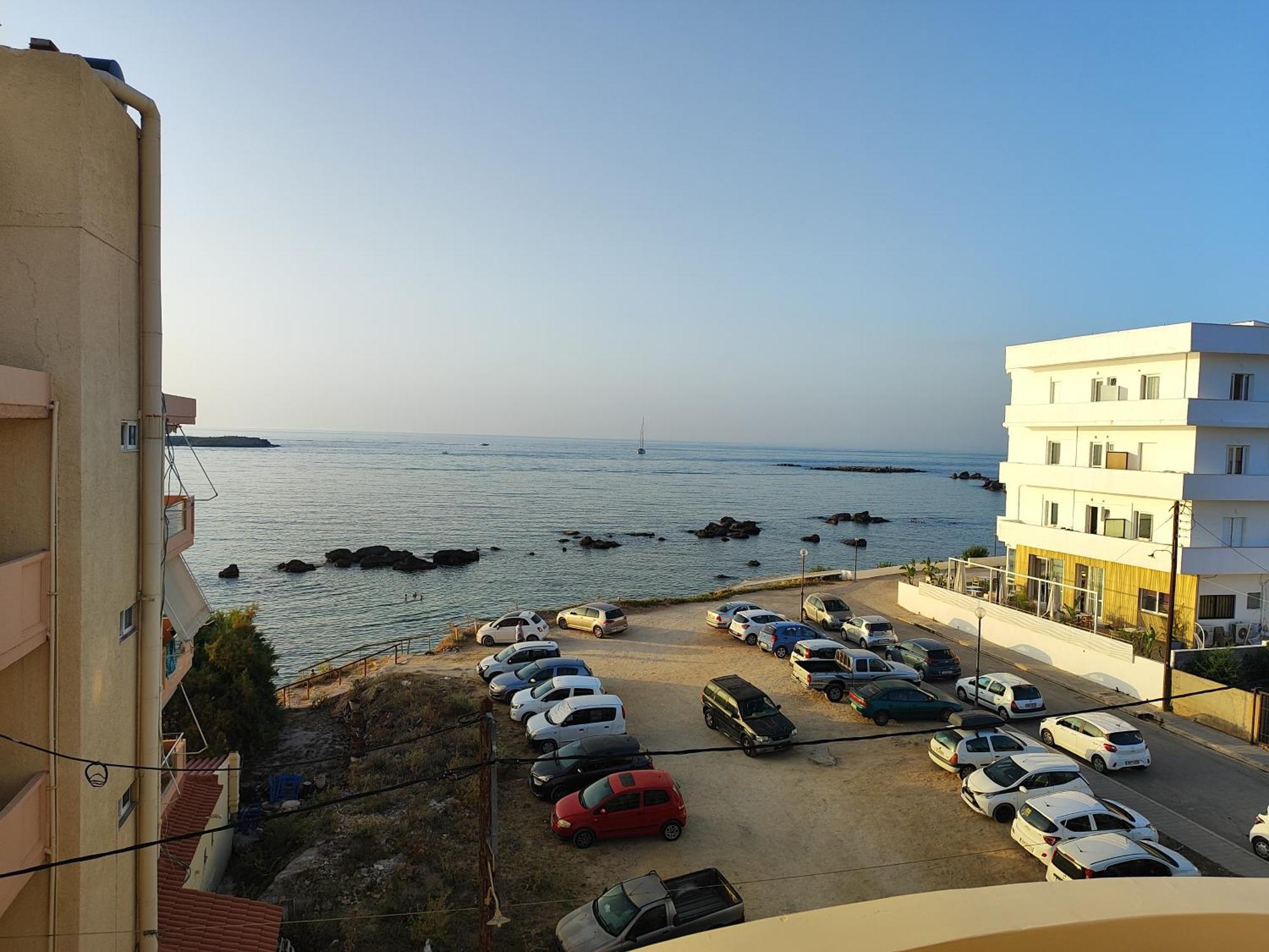 Thalia Chanla Apartment *