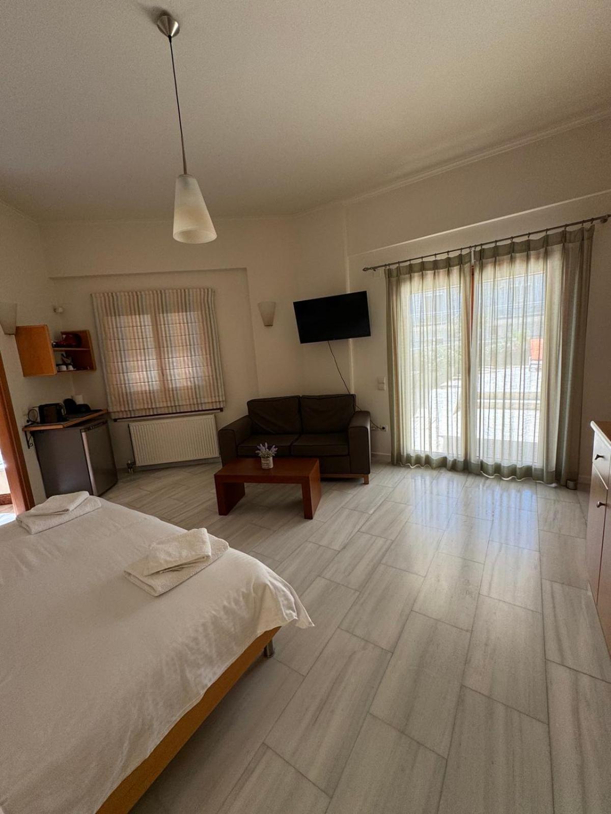 Chrysa Apartment
