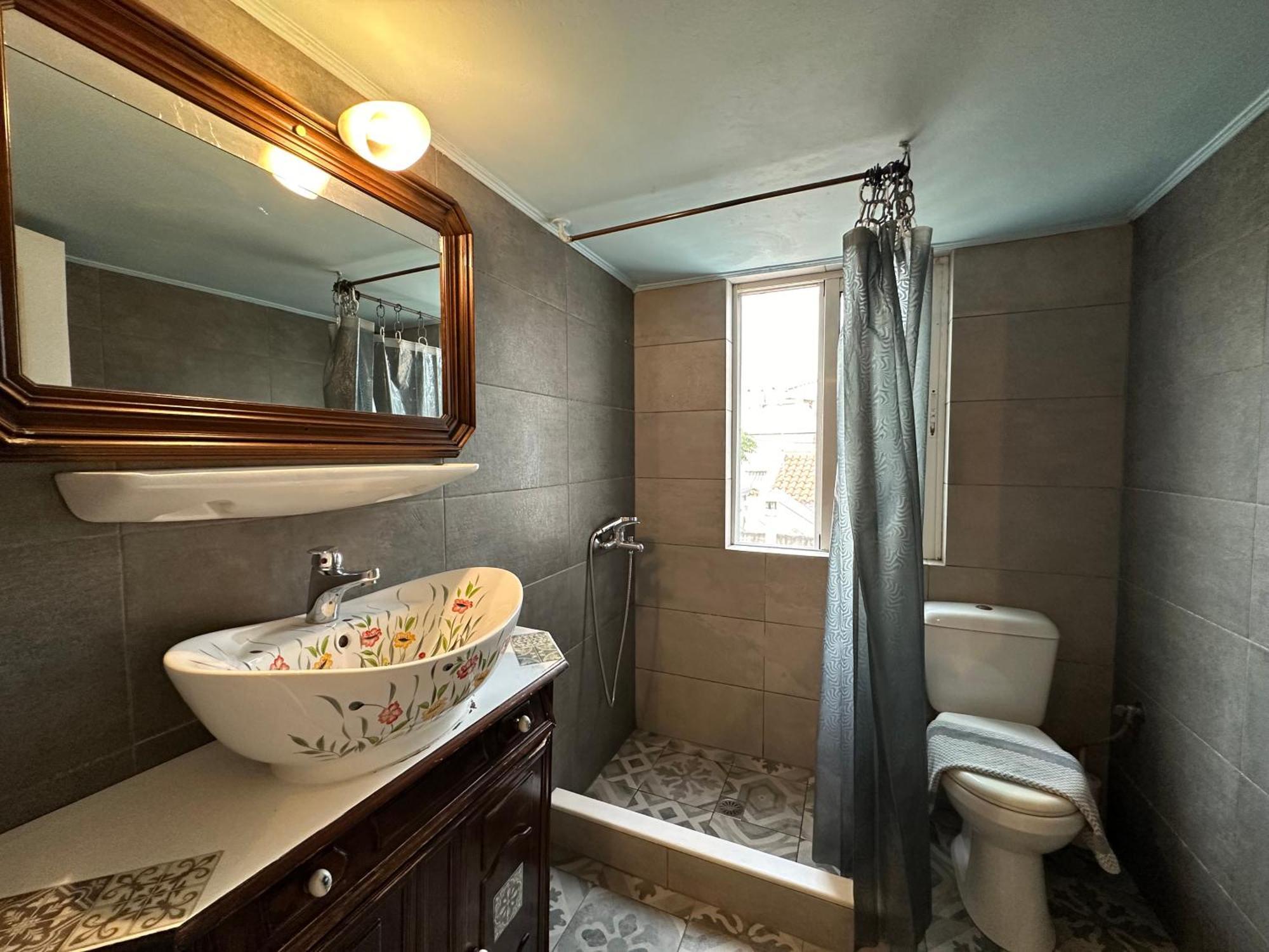 Apartment Omiros *